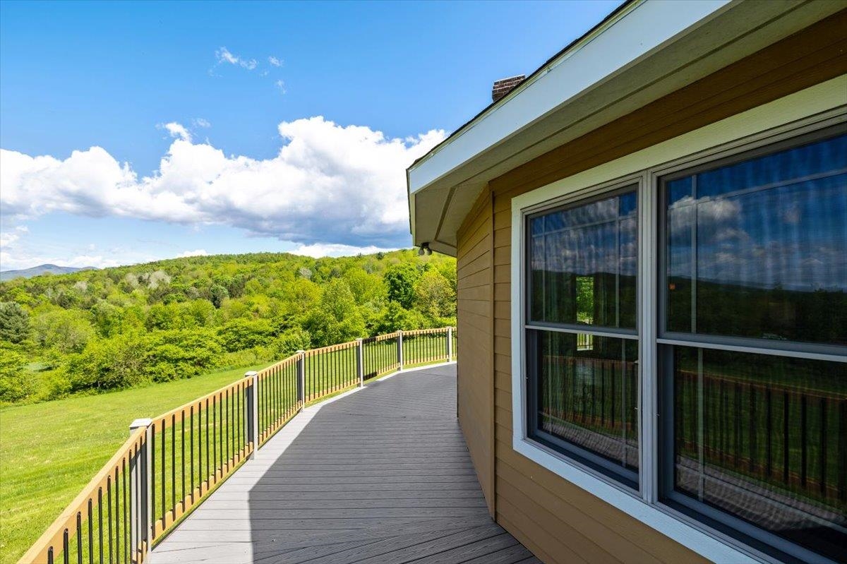 300 River Road Property Photo 17