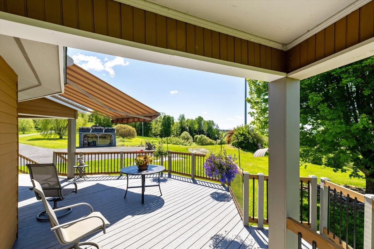 300 River Road Property Photo 18