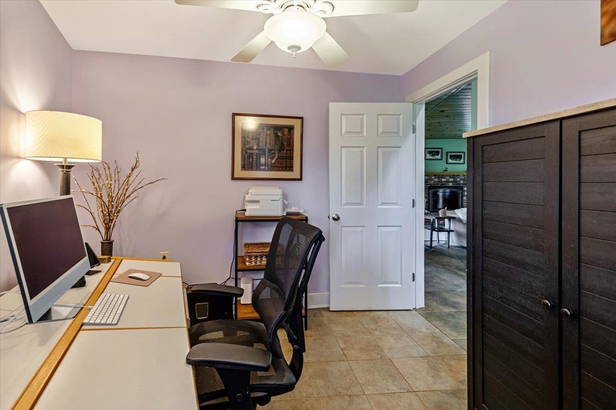 300 River Road Property Photo 22