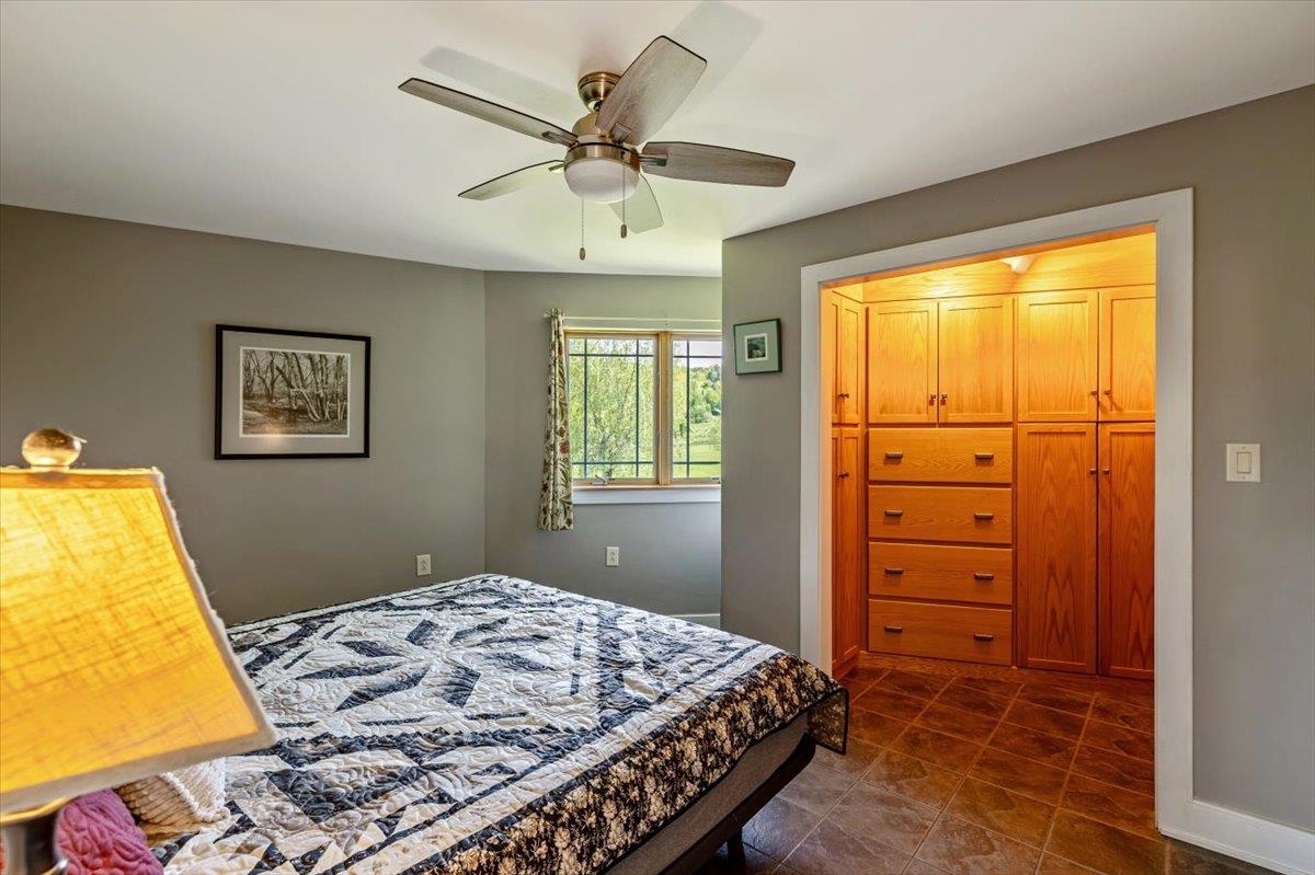 300 River Road Property Photo 31