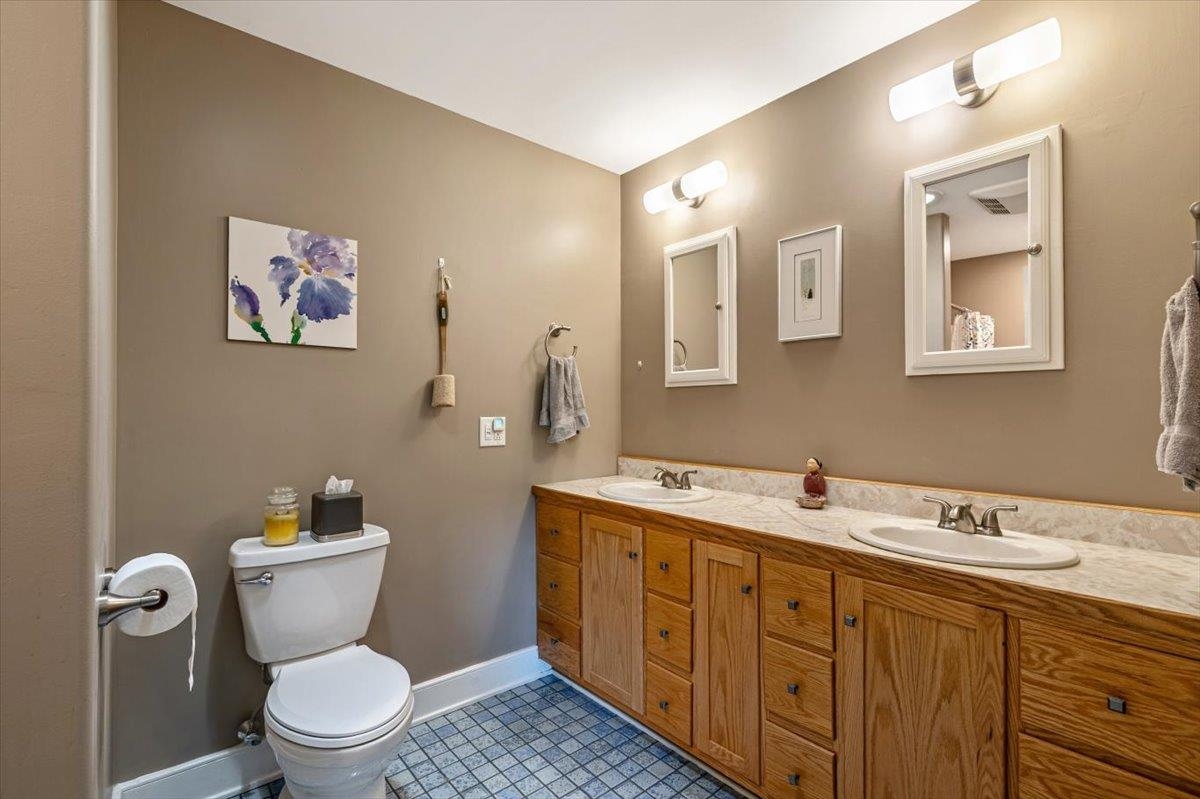 300 River Road Property Photo 34