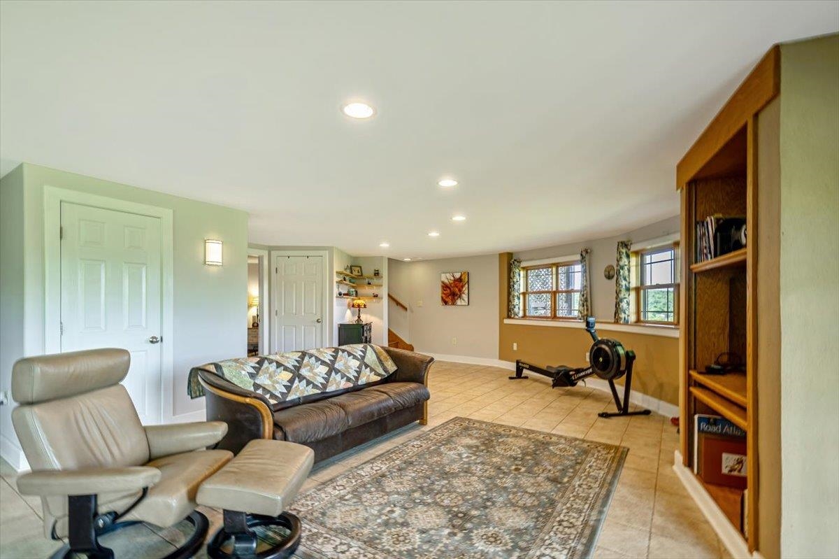 300 River Road Property Photo 48