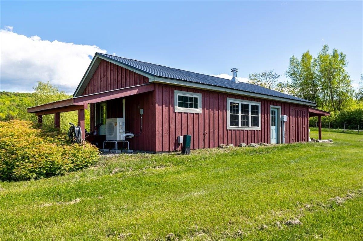 300 River Road Property Photo 54