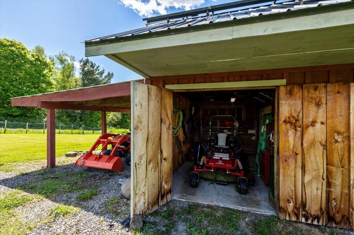 300 River Road Property Photo 58