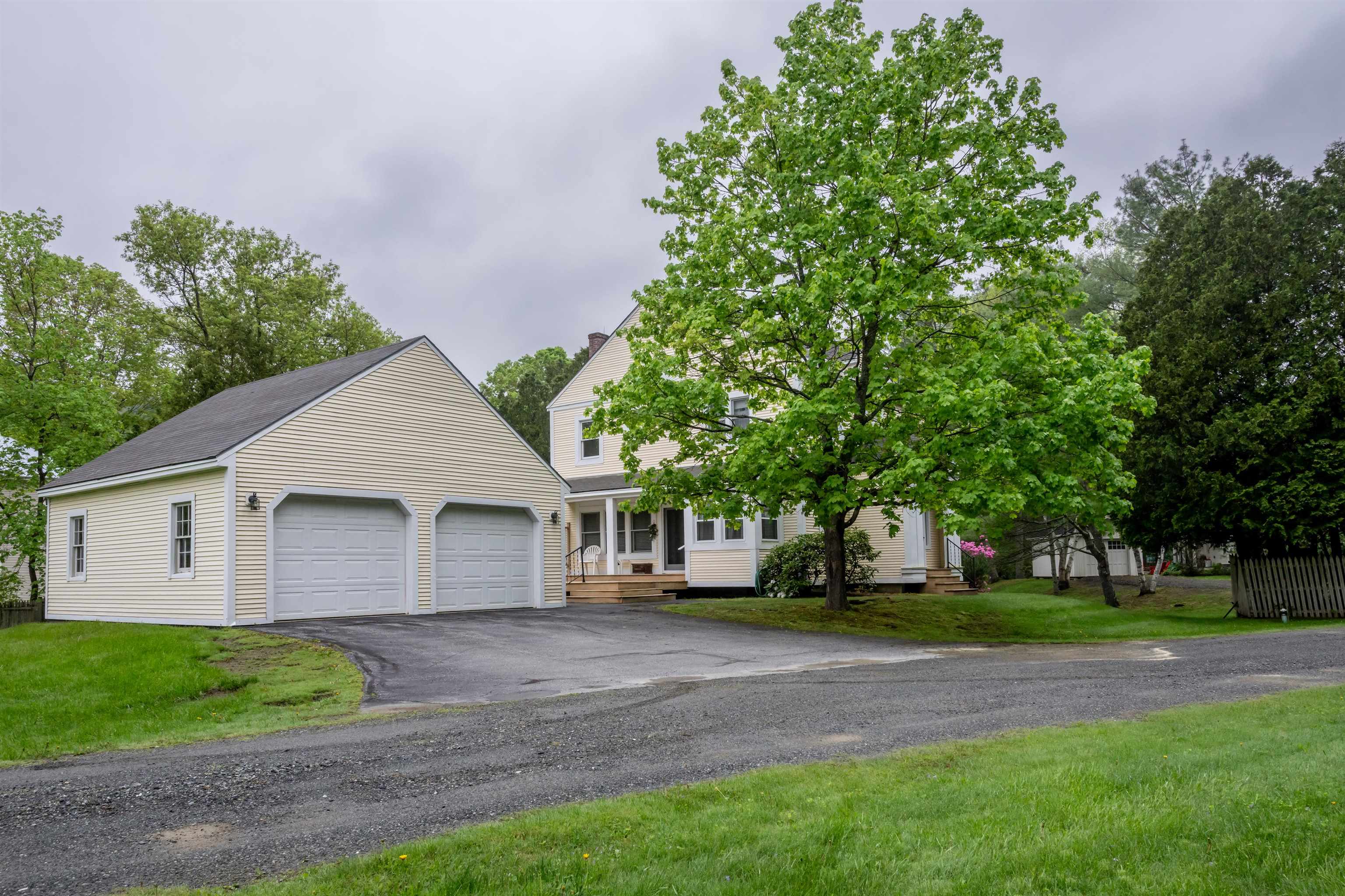 17 Golf Pond Avenue Property Photo 2