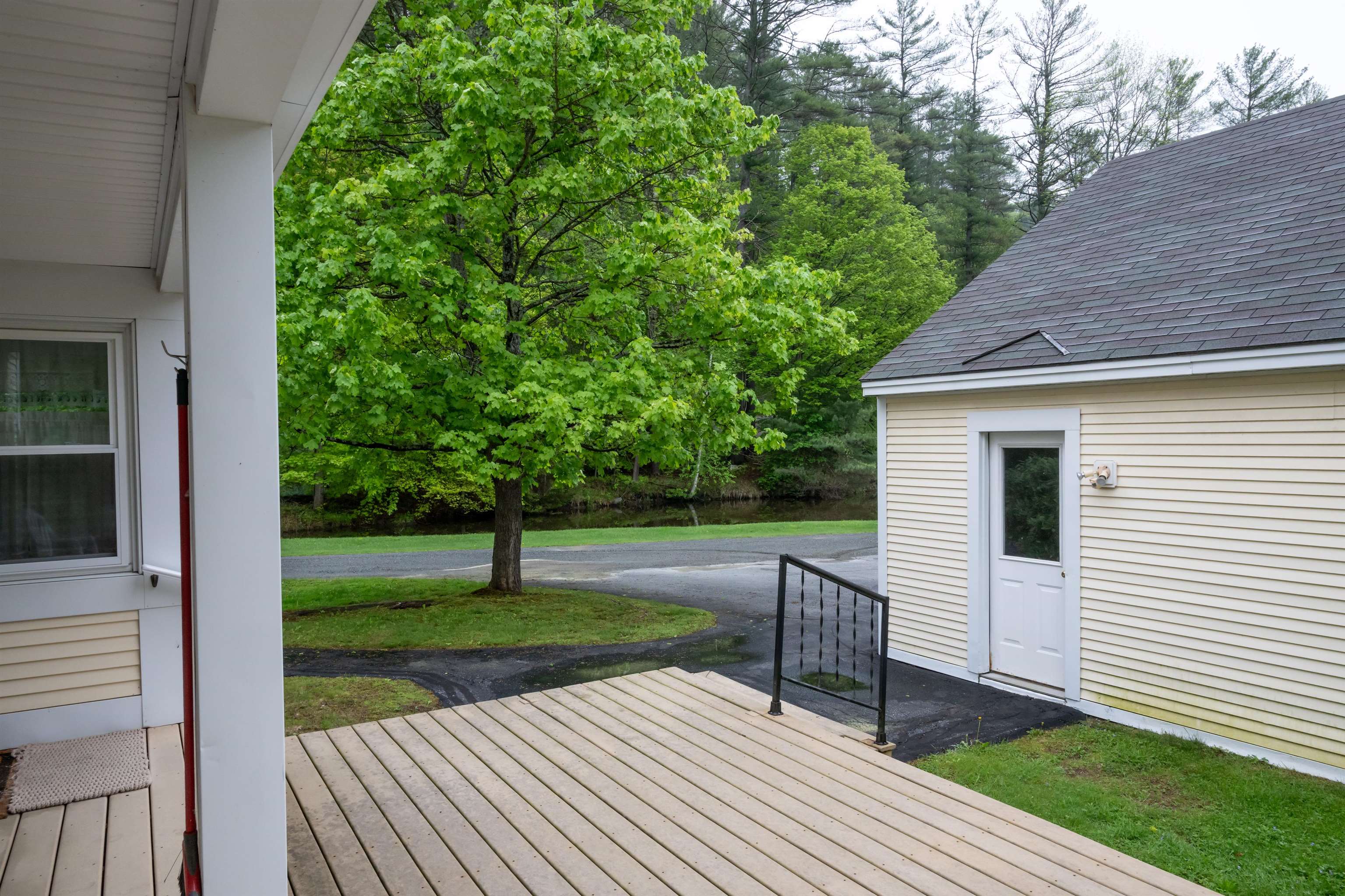 17 Golf Pond Avenue Property Photo 5