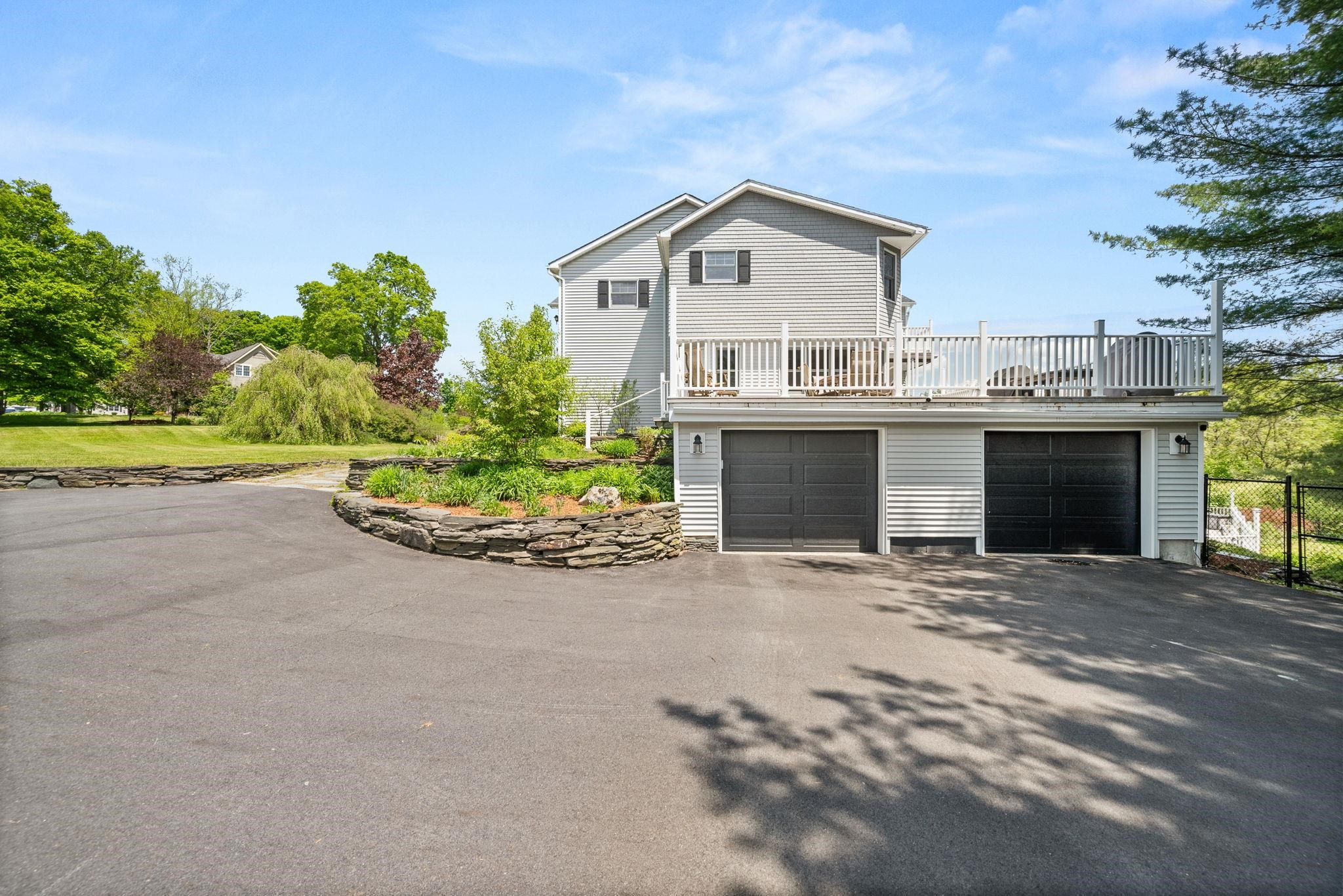 79 Apple Blossom Road Property Photo 5