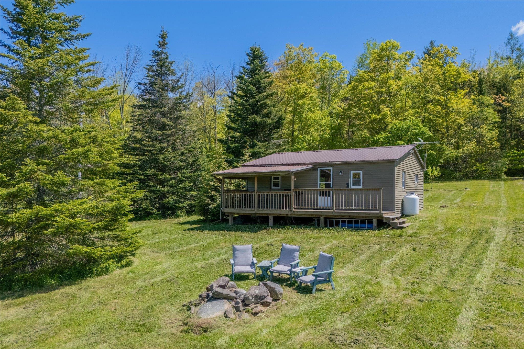 180 Straight Road Property Photo 3