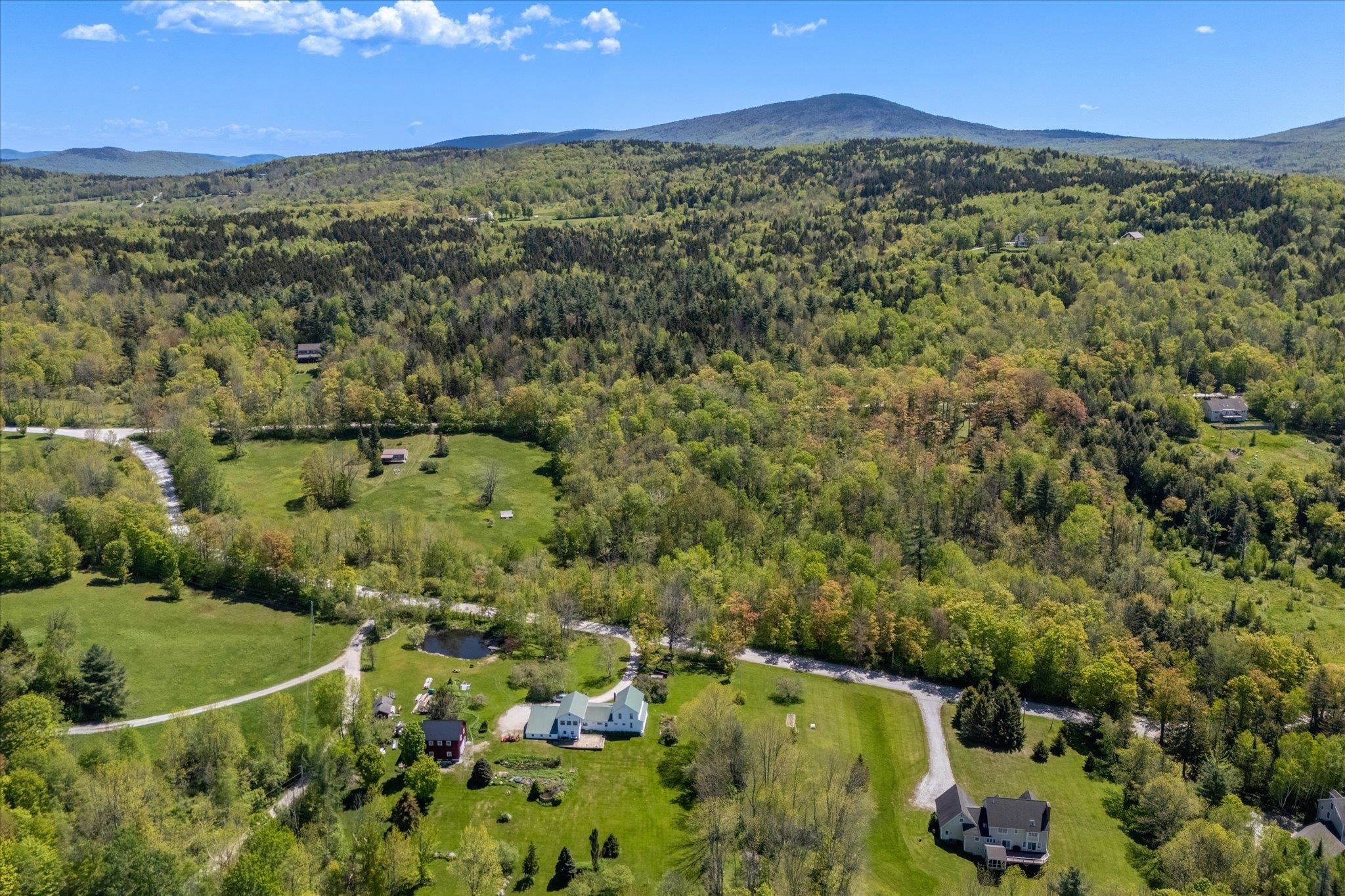 180 Straight Road Property Photo 6