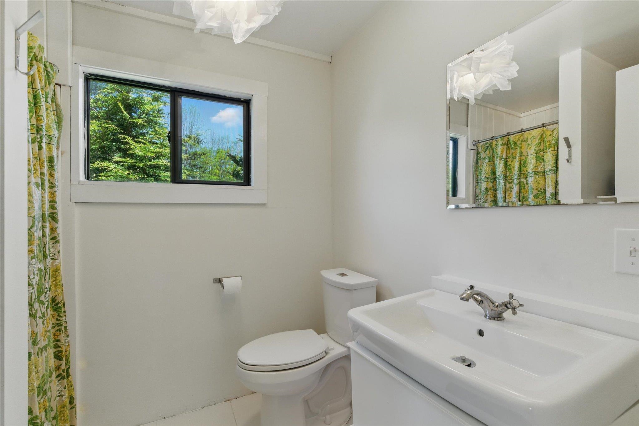 180 Straight Road Property Photo 21