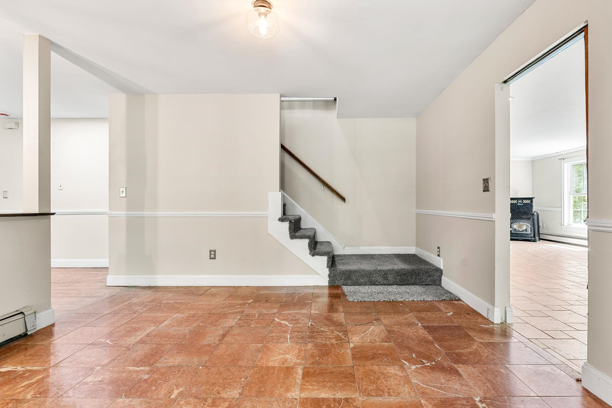 28 Olde Lantern Road Property Photo 4