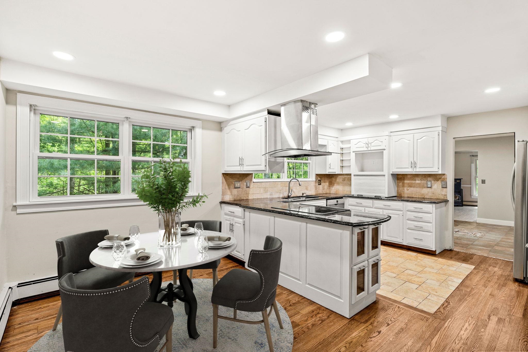 28 Olde Lantern Road Property Photo 9