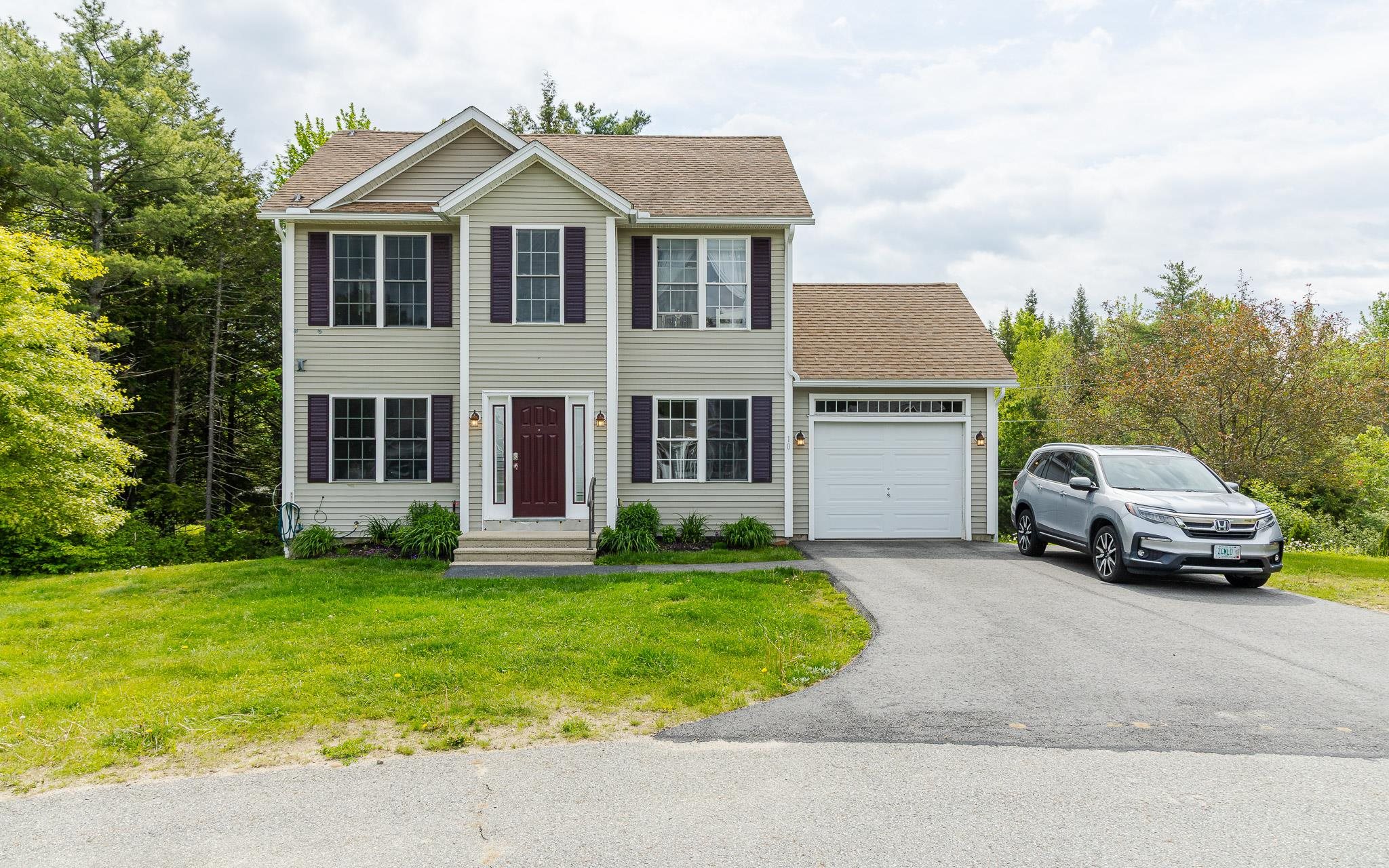 10 Cat Tail Circle Property Photo 1