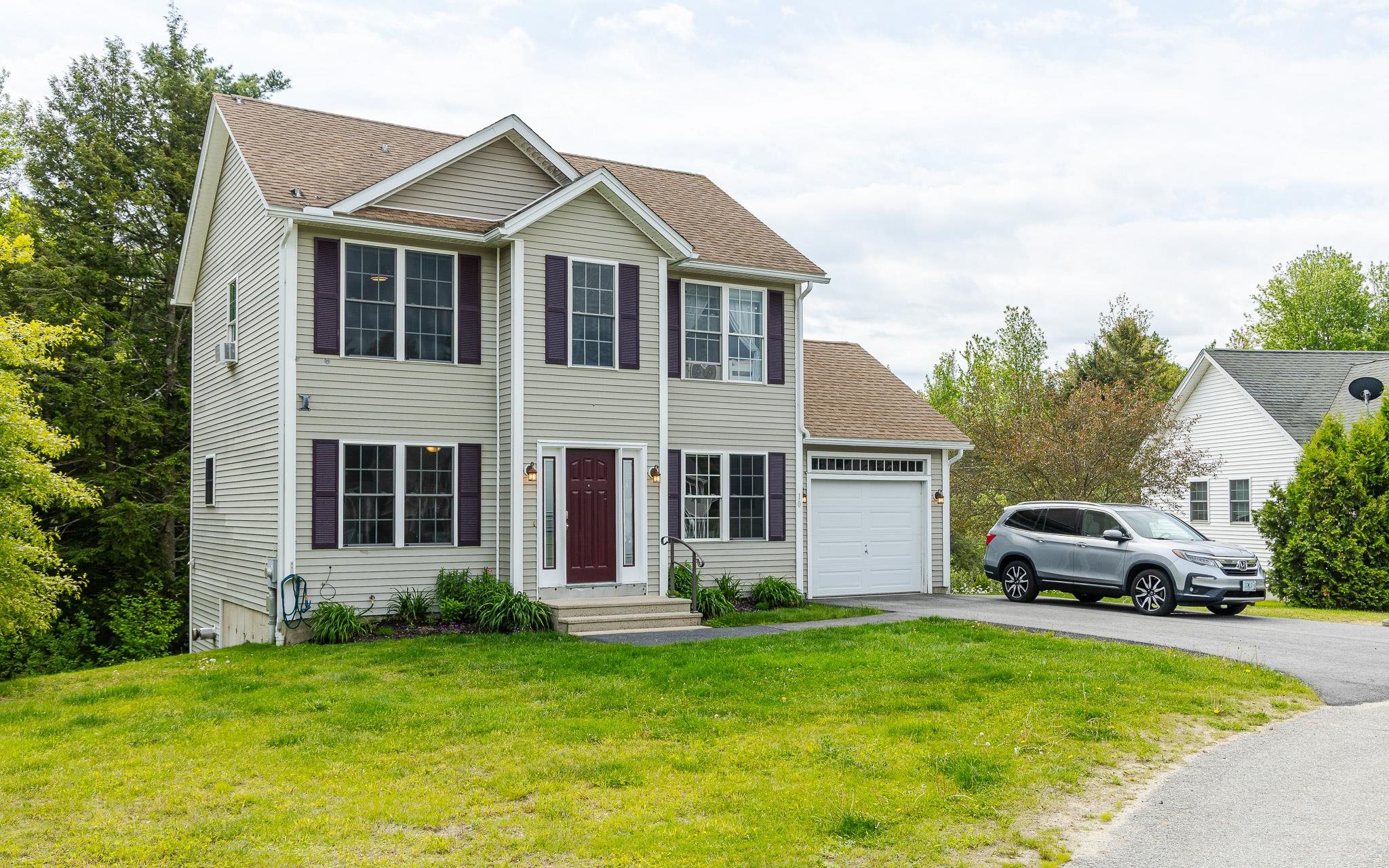 10 Cat Tail Circle Property Photo 2