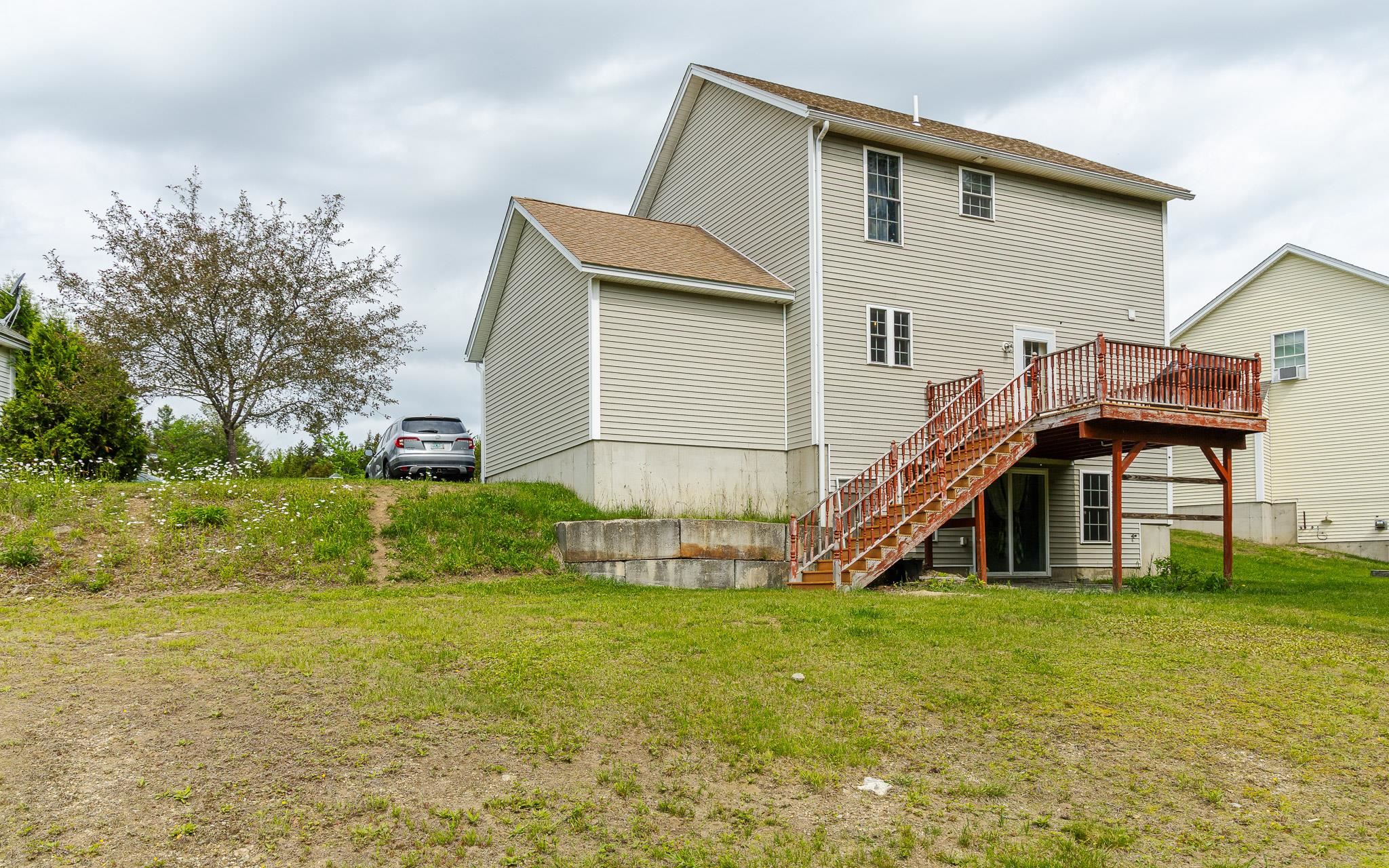 10 Cat Tail Circle Property Photo 3