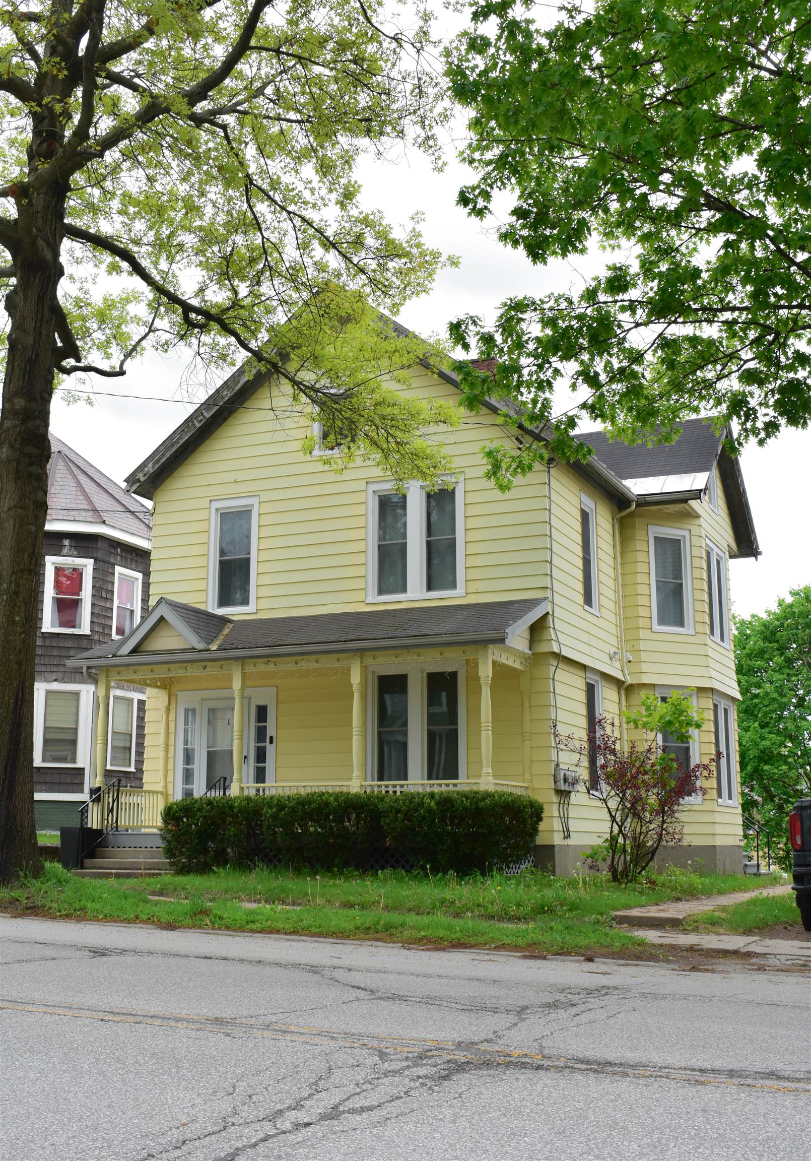 18 Madison Street Property Photo 1