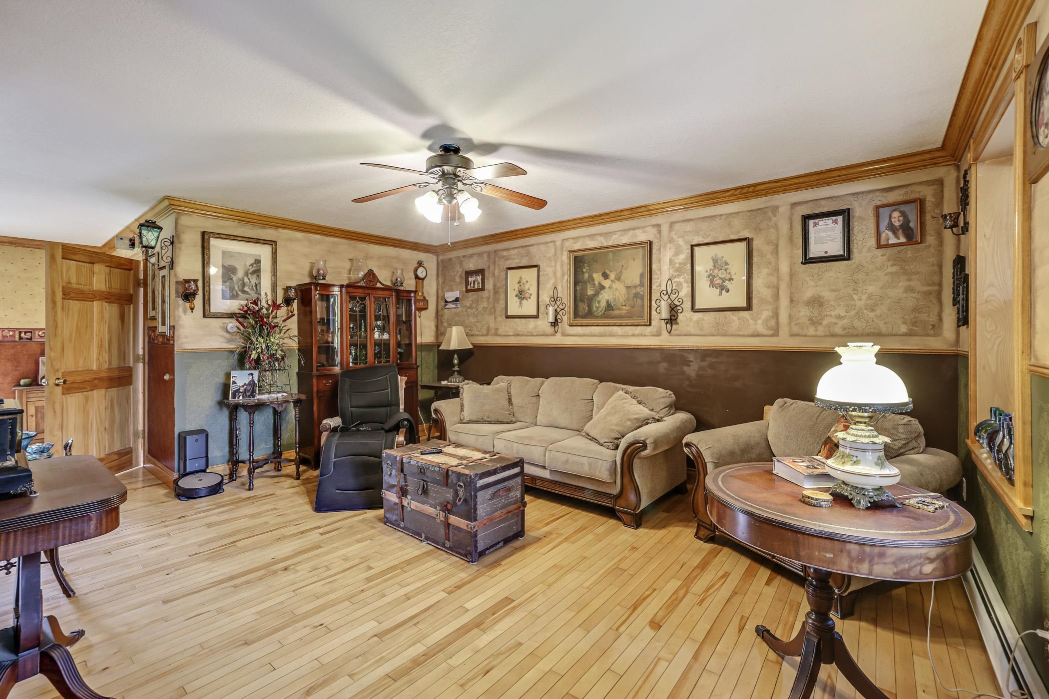 1619 Duck Pond Road Property Photo 14