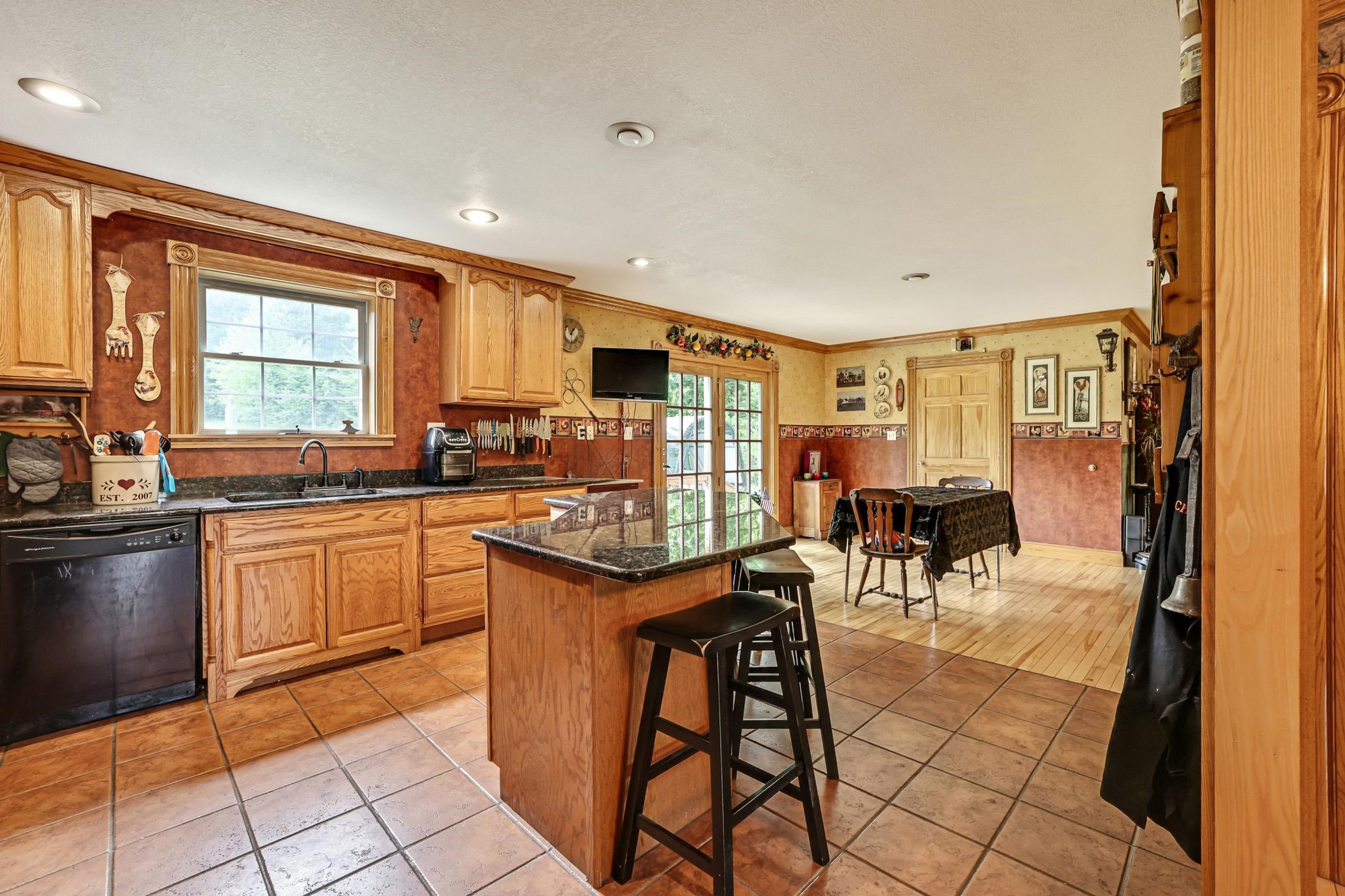 1619 Duck Pond Road Property Photo 19