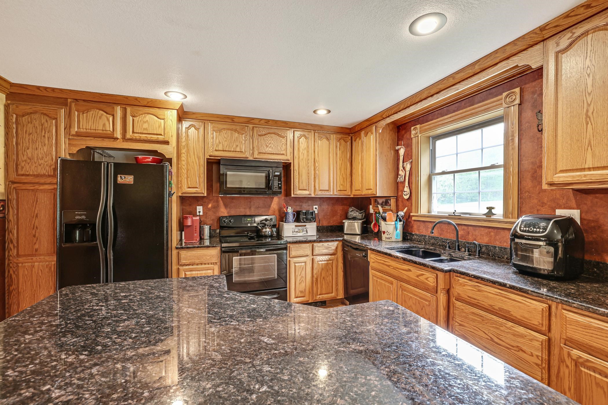 1619 Duck Pond Road Property Photo 20