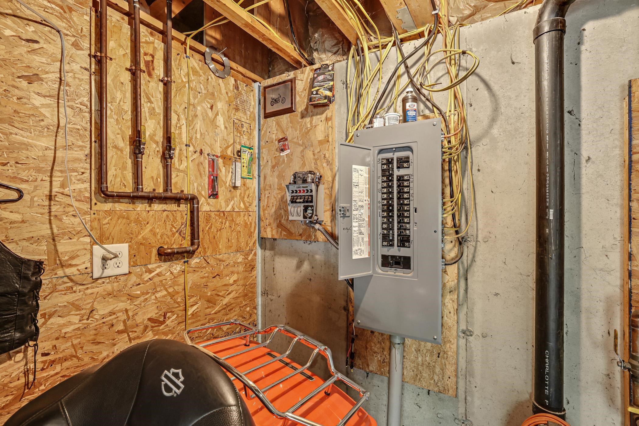 1619 Duck Pond Road Property Photo 48