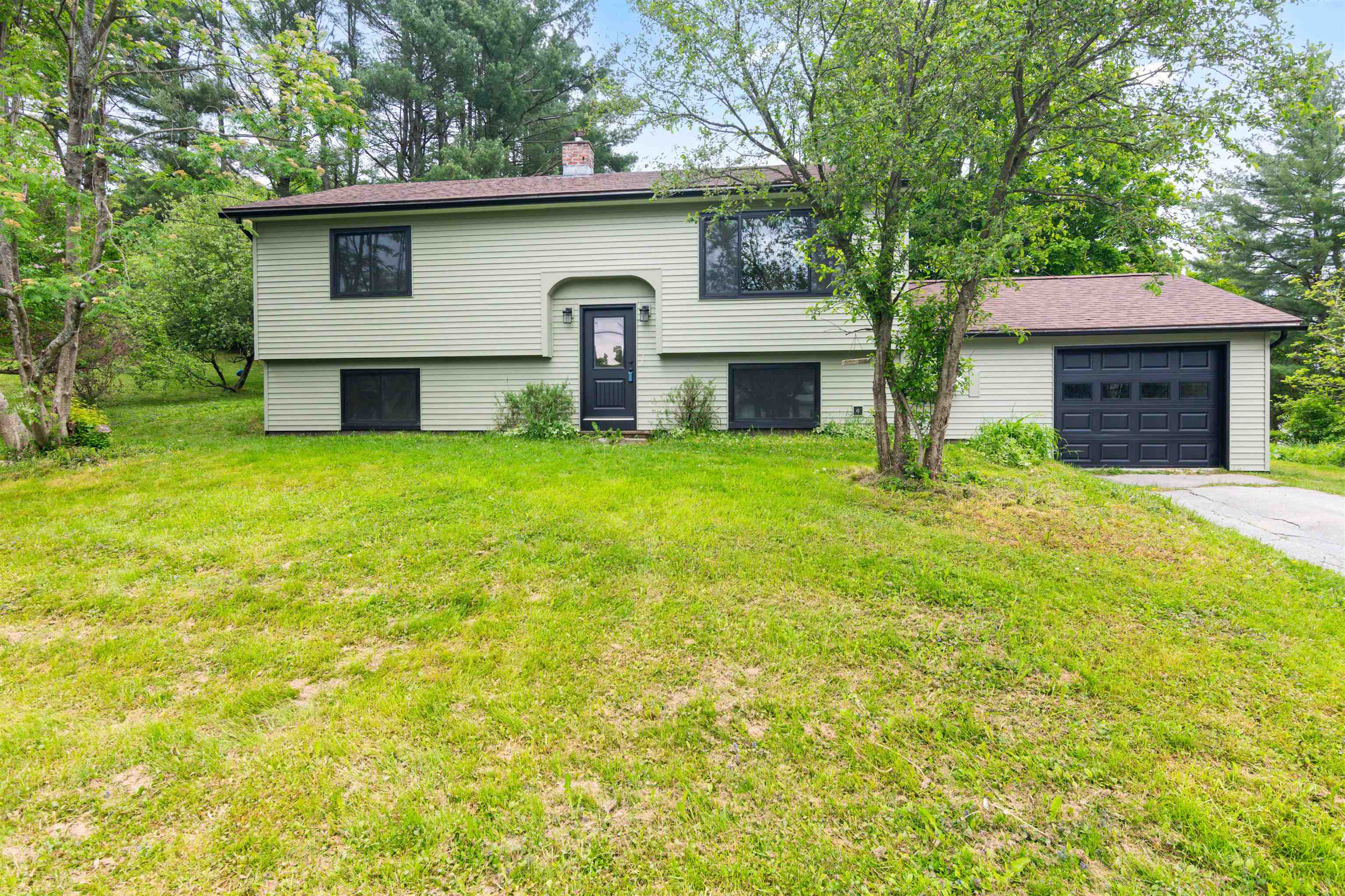 15 Spring Hollow Lane Property Photo 1