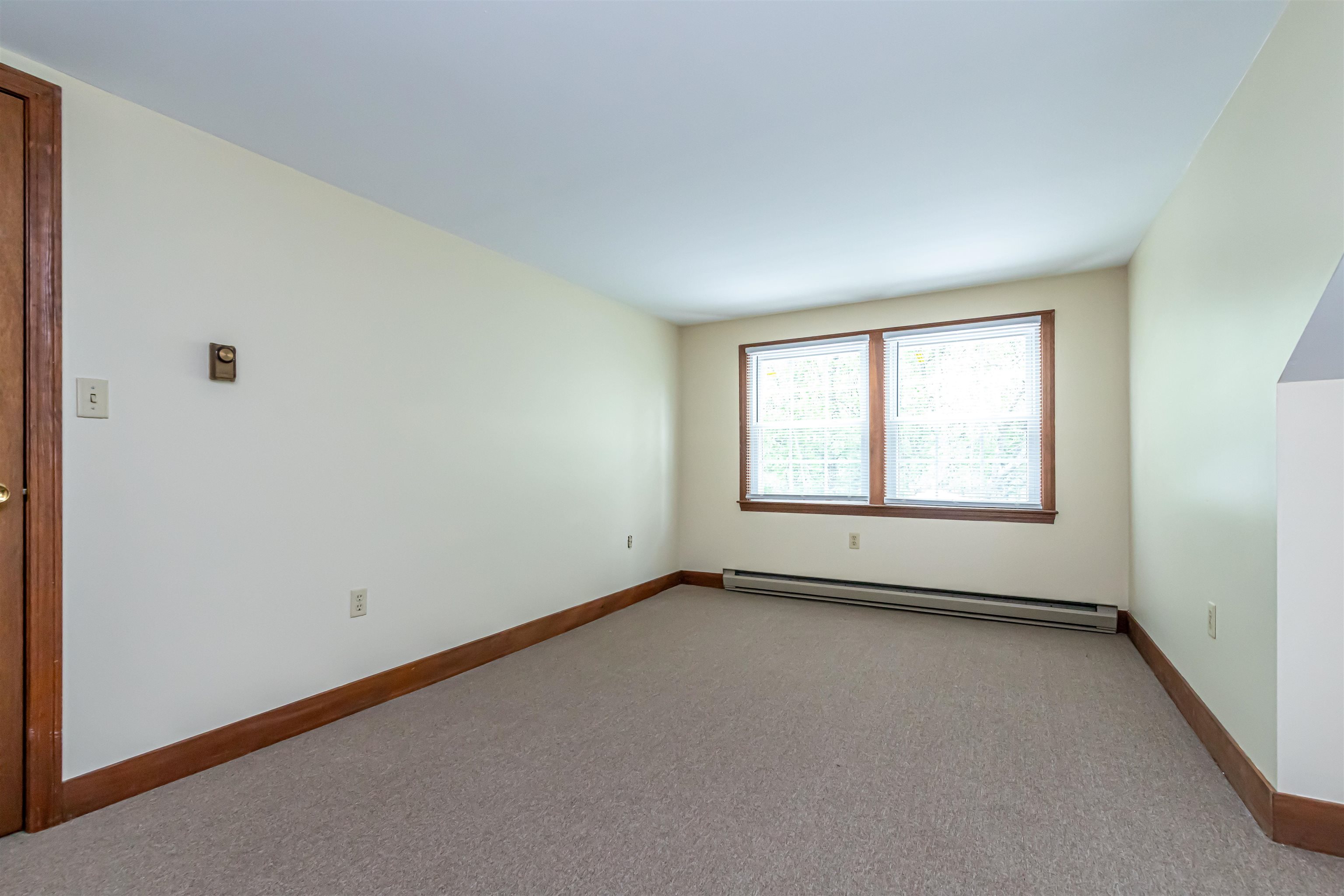 212 West Main Street Property Photo 33