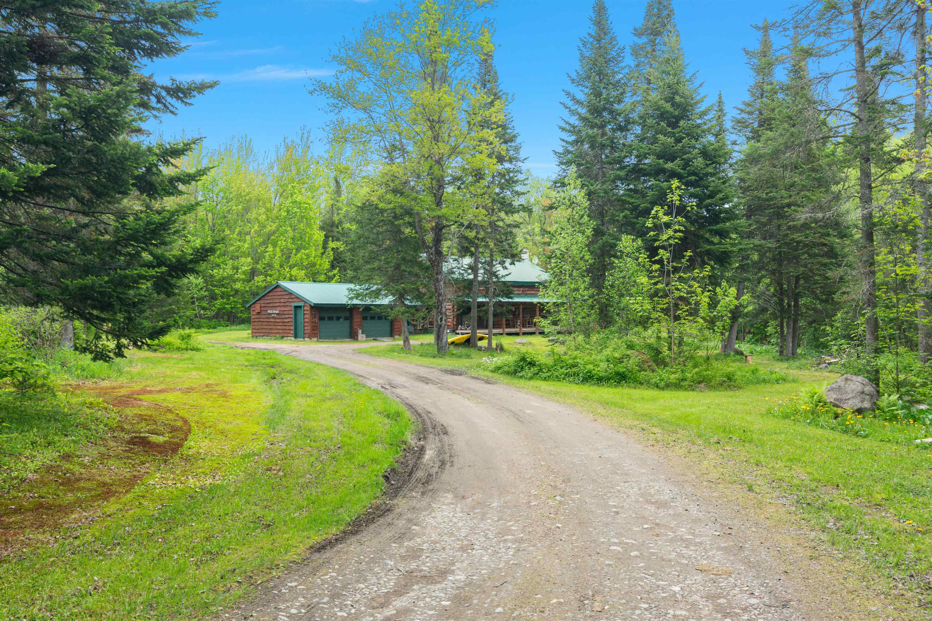 984 Mayhew Road Property Photo 1