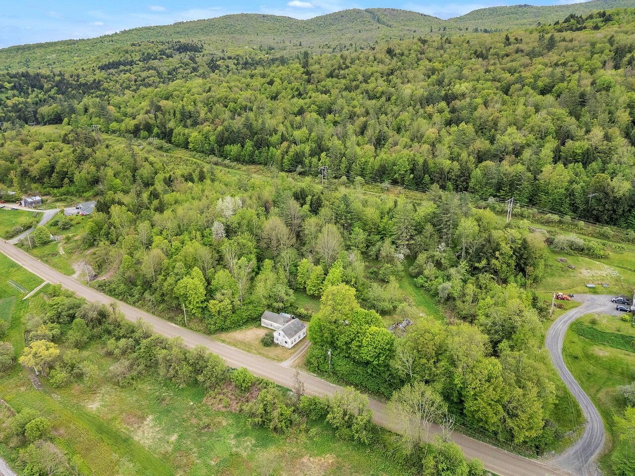 3567 River Road Property Photo 1