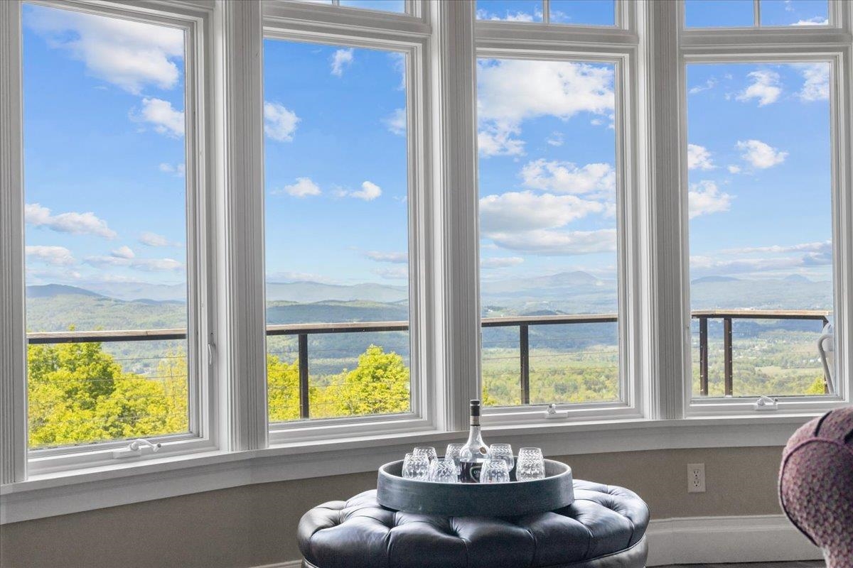 1097 Taber Ridge Road Property Photo 3