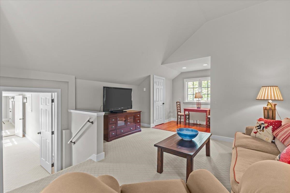 1097 Taber Ridge Road Property Photo 46