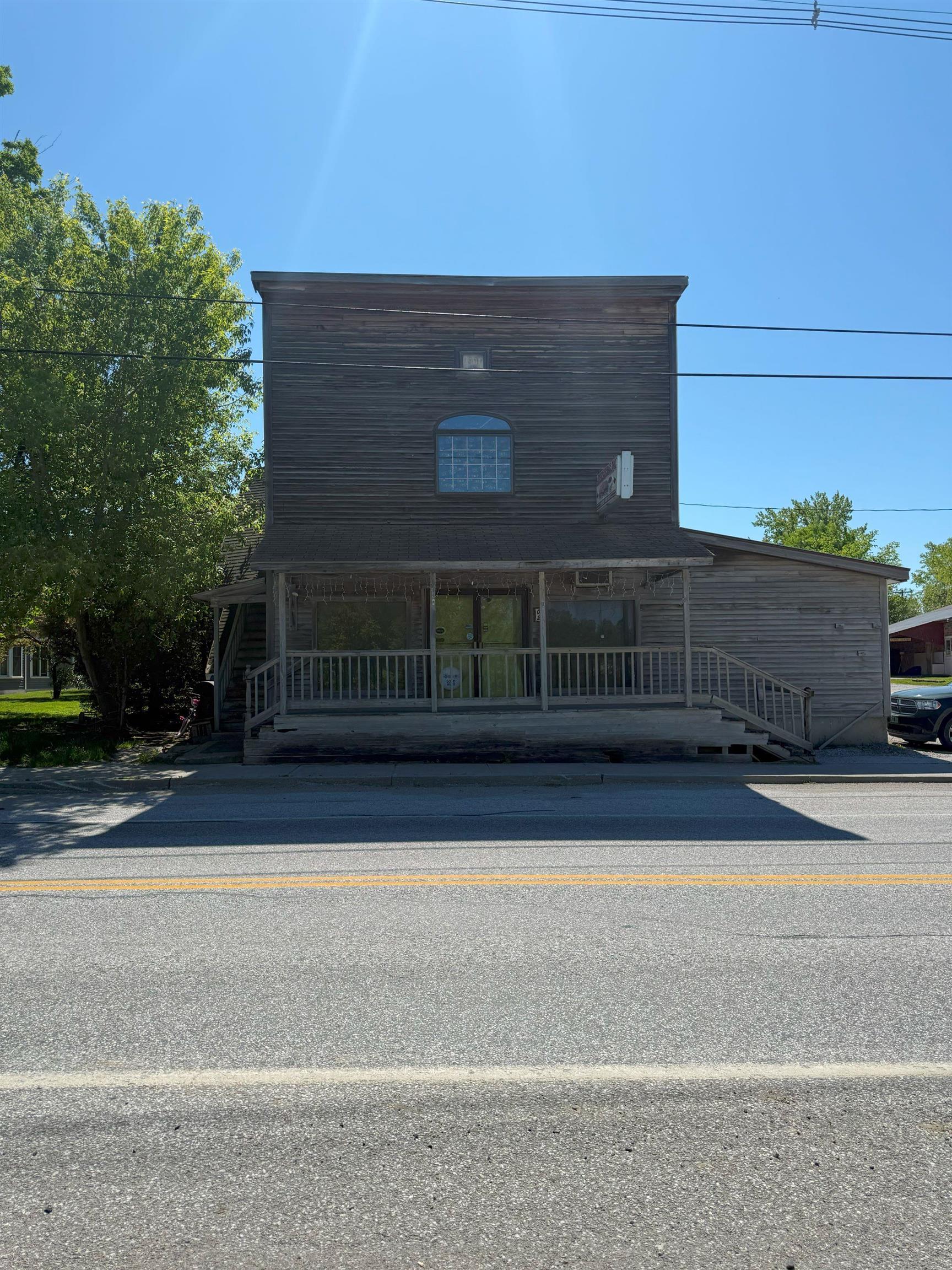 40 North Main Street Property Photo 1