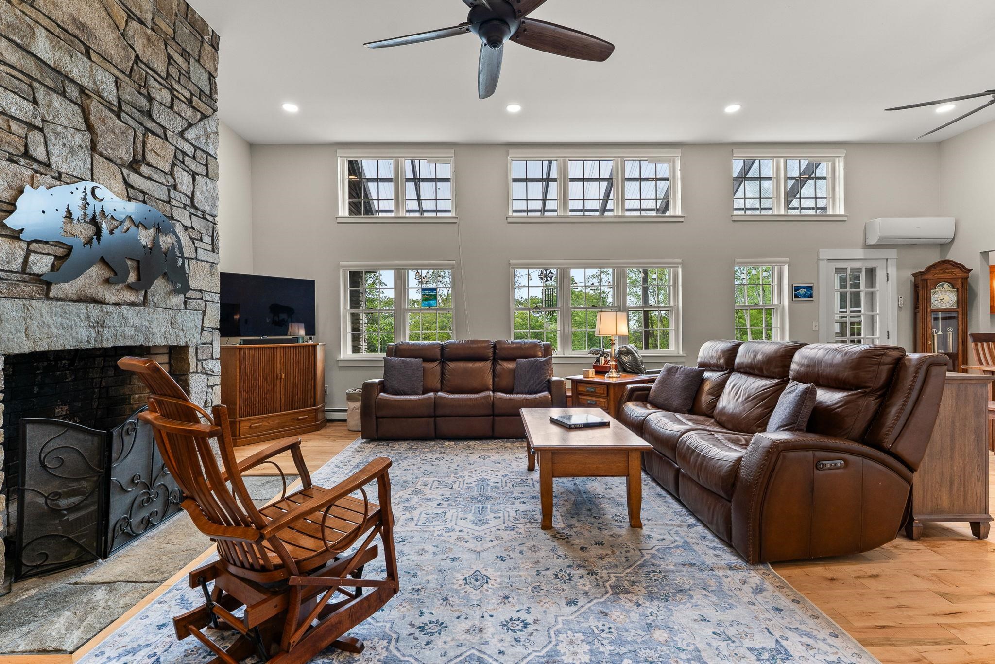 515 Shattuck Hill Road Property Photo 4