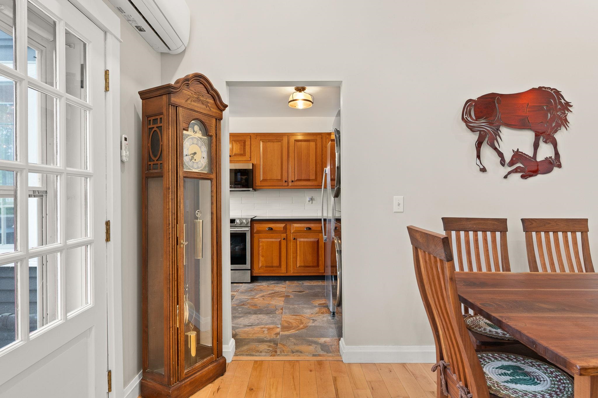 515 Shattuck Hill Road Property Photo 10