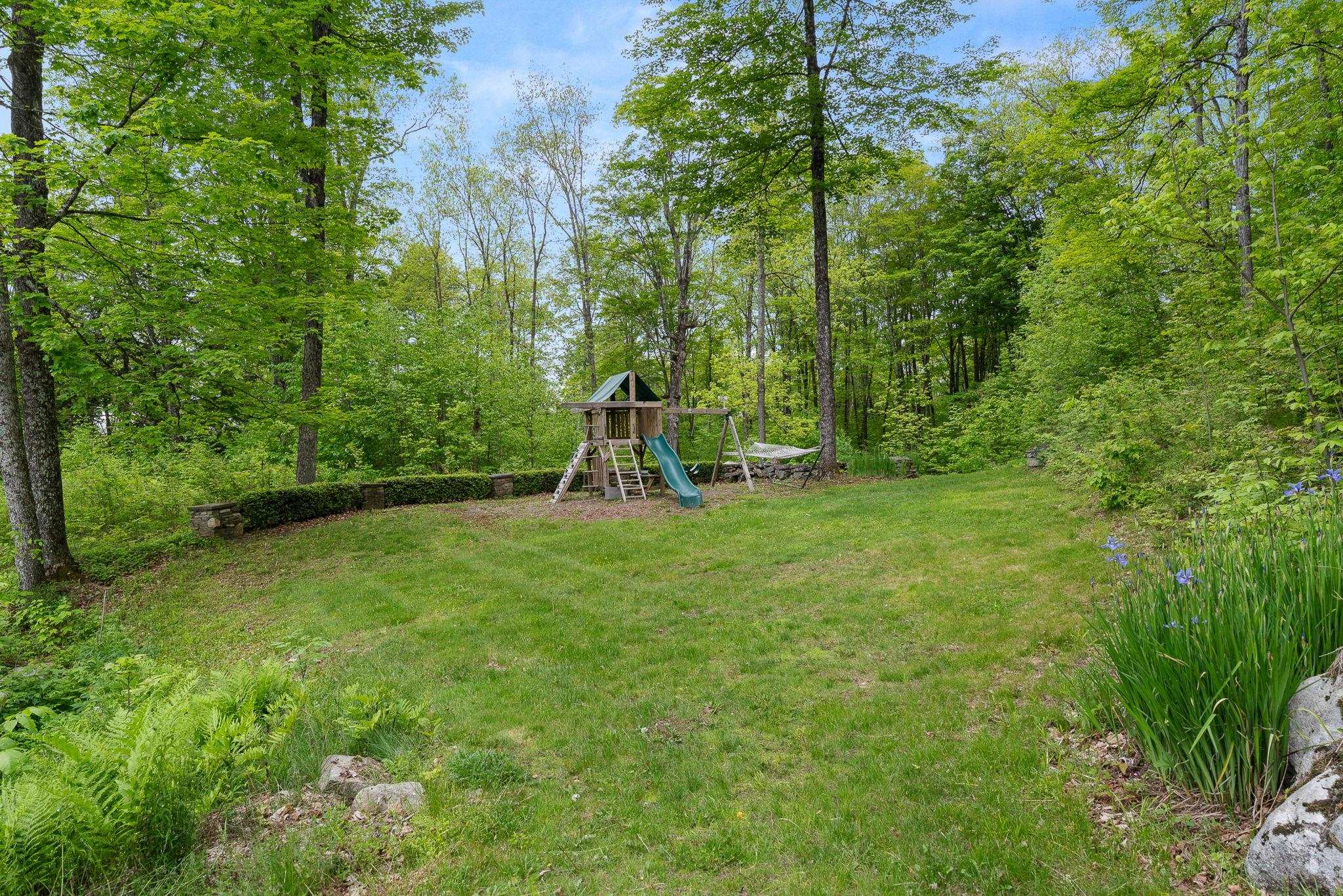 515 Shattuck Hill Road Property Photo 15