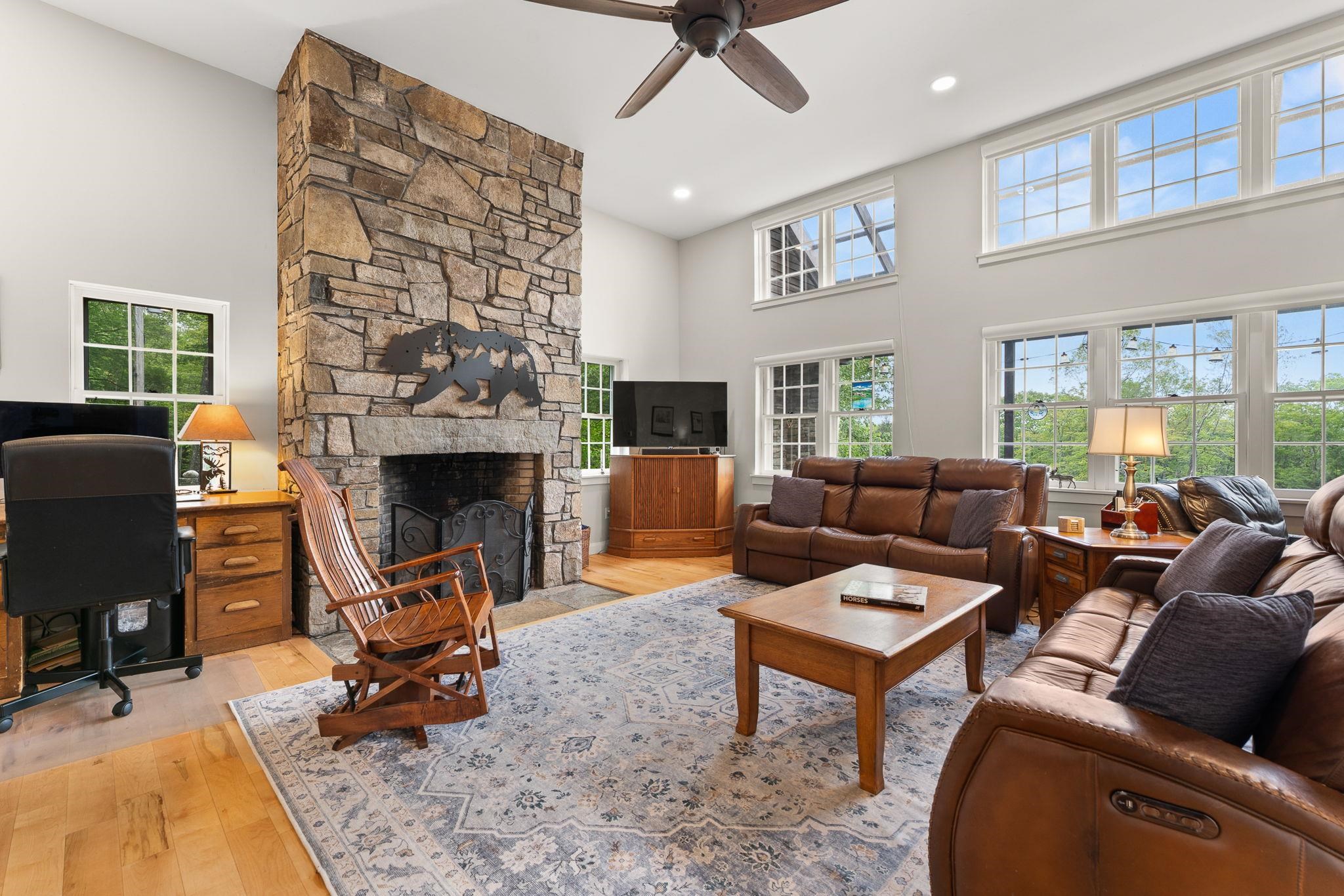 515 Shattuck Hill Road Property Photo 8