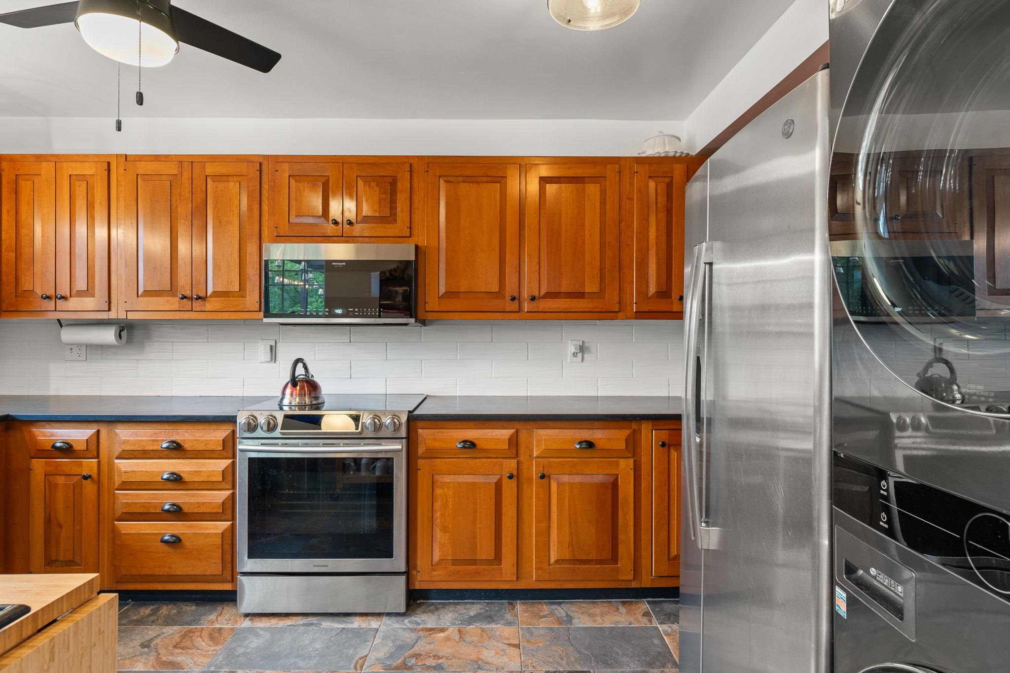 515 Shattuck Hill Road Property Photo 11