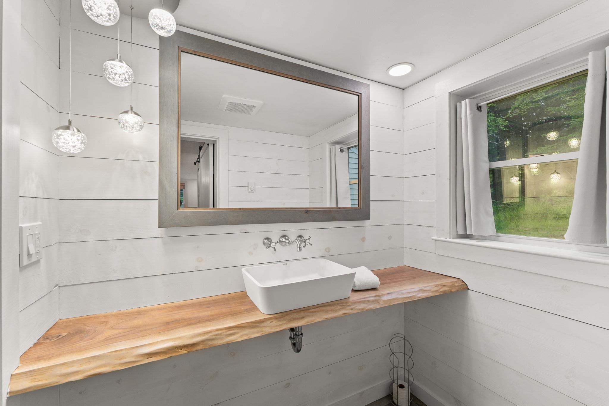 515 Shattuck Hill Road Property Photo 42