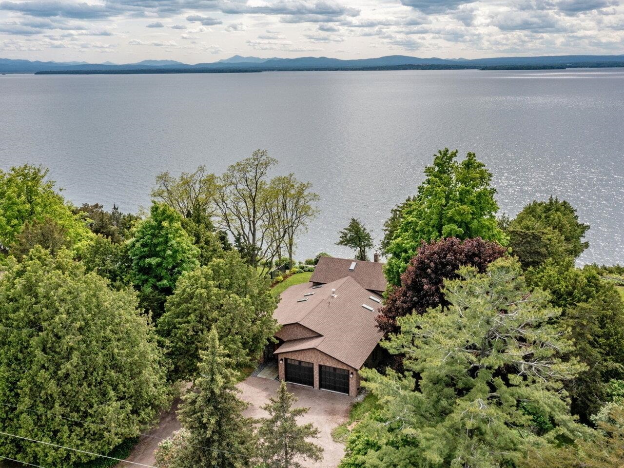 559 West Shore Road Property Photo 1