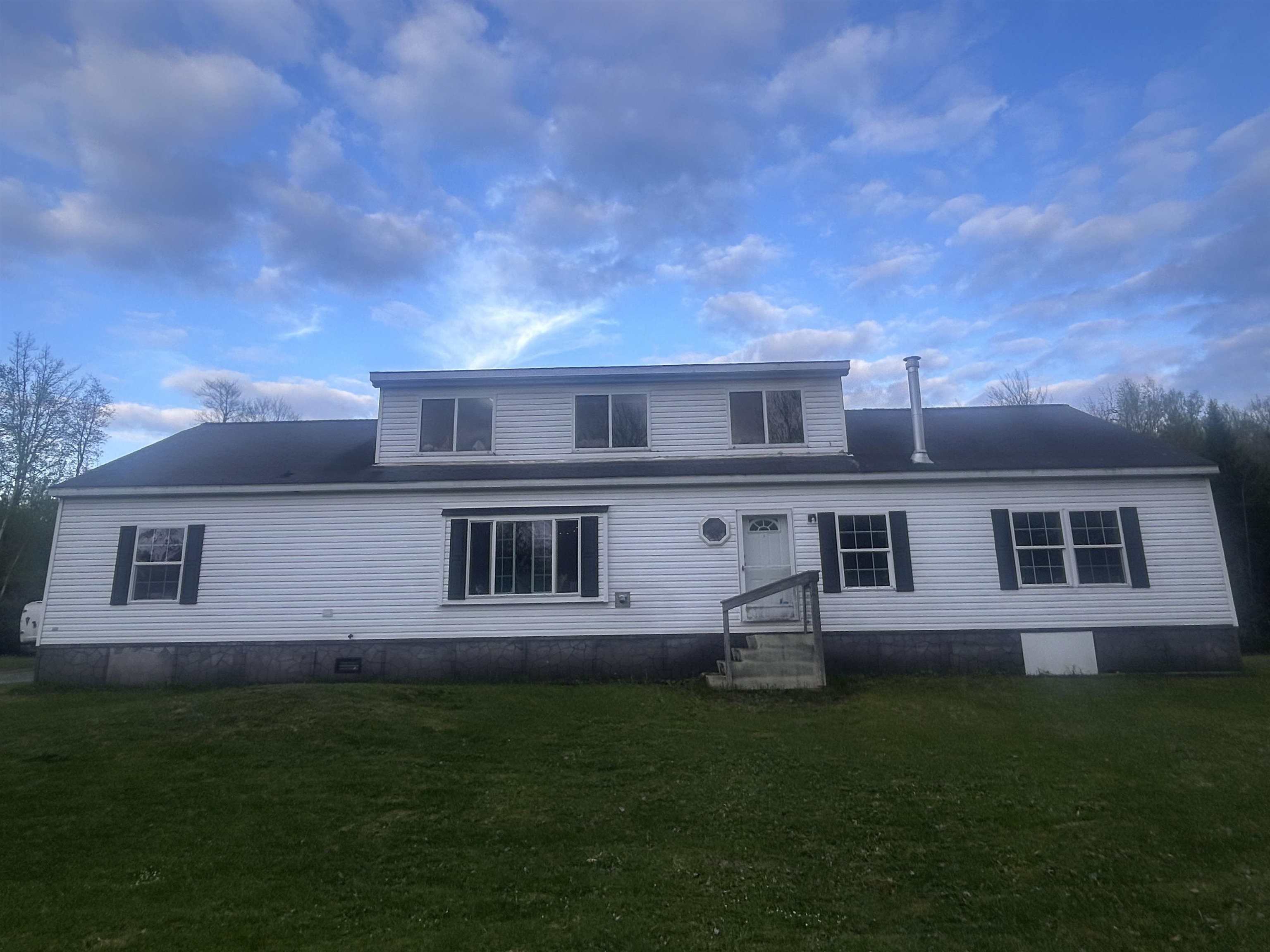 182 Frank's Way Property Photo 1
