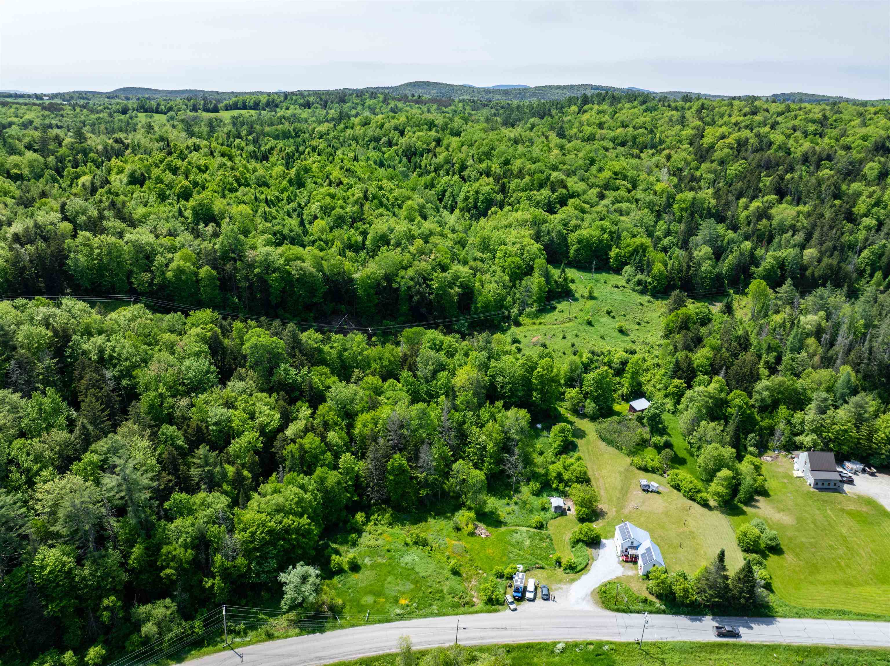 1277 Cabot Road Property Photo 15