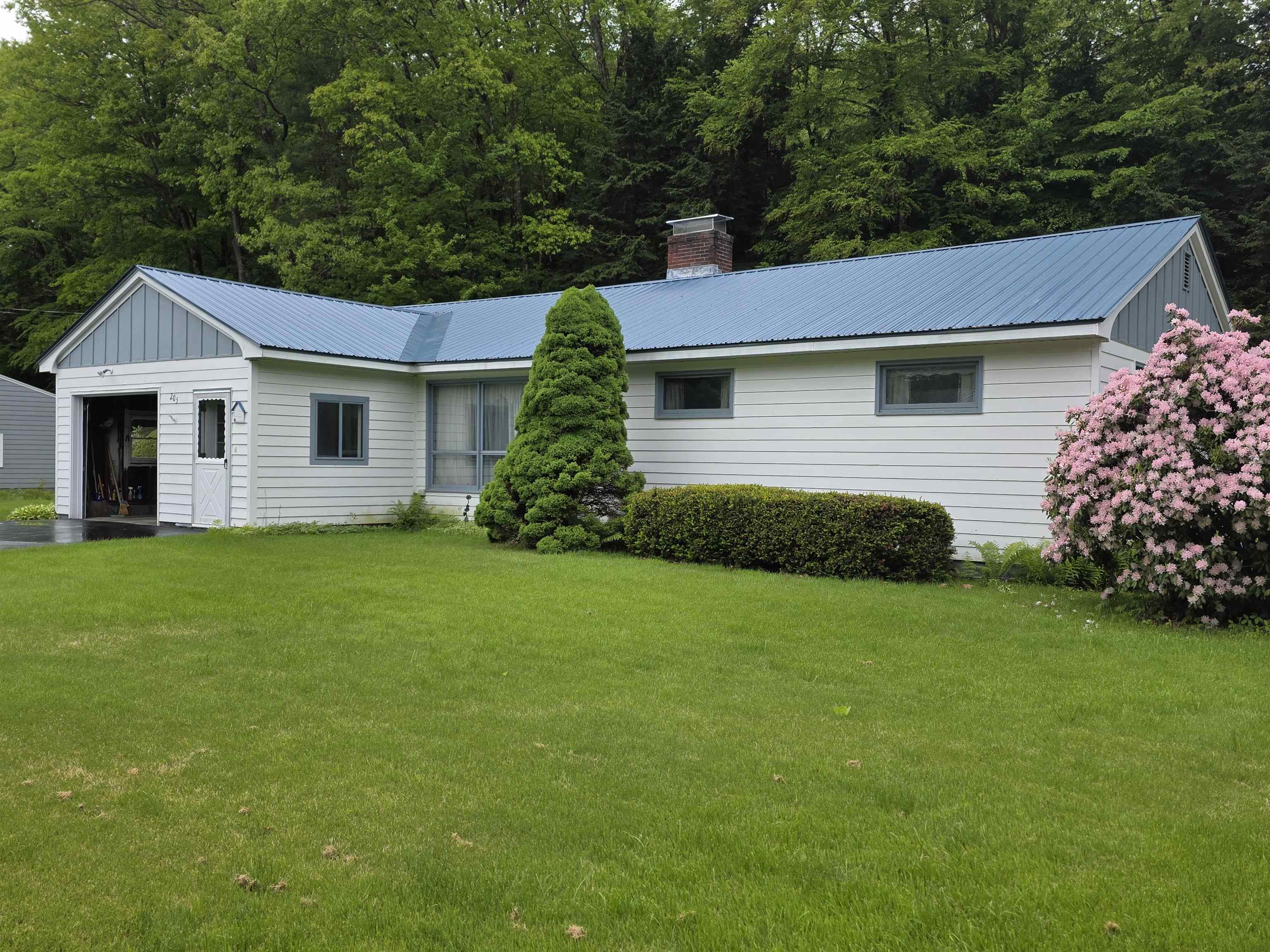 205 Channing Drive Property Photo 1
