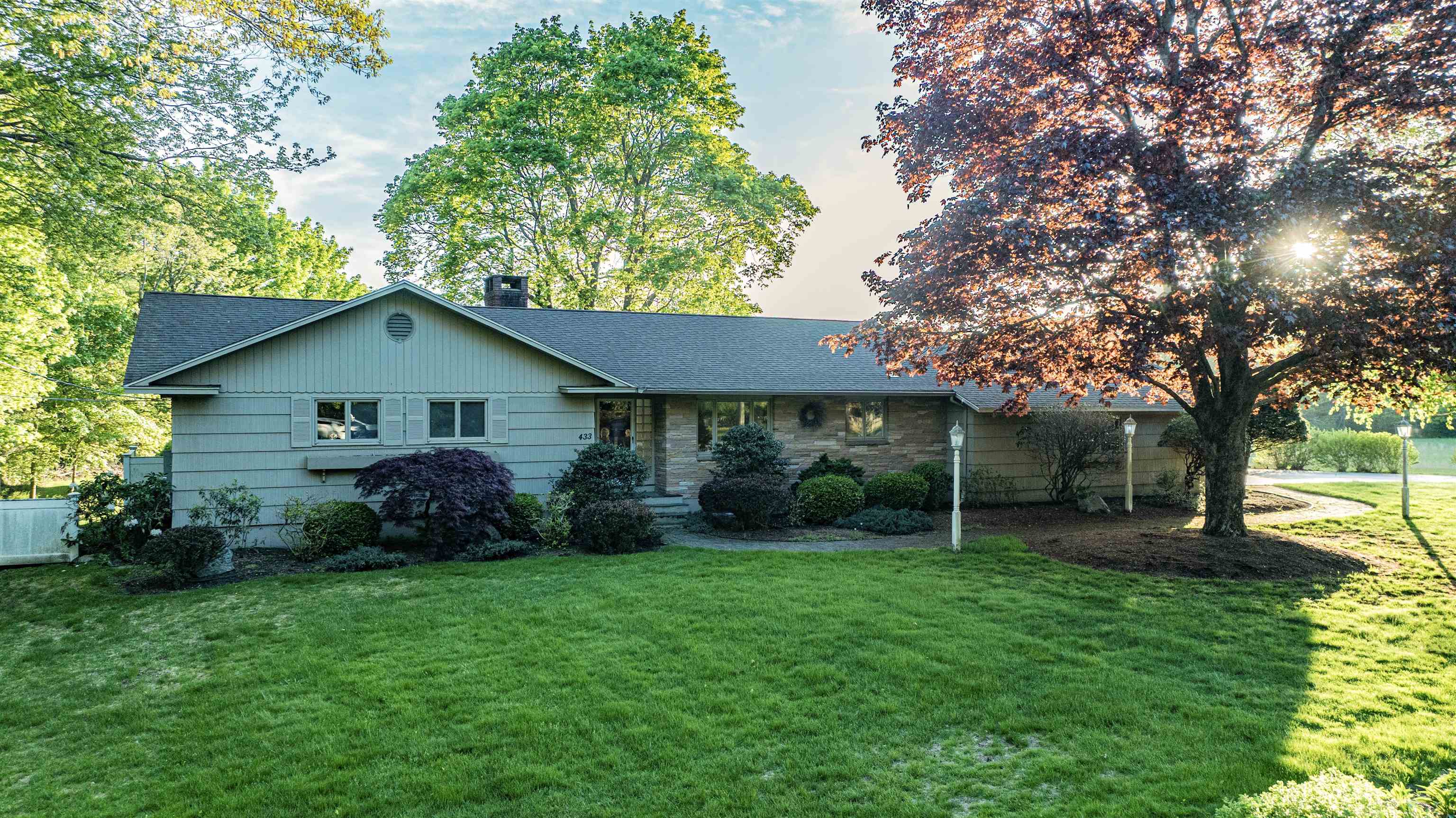 433 Central Road Property Image