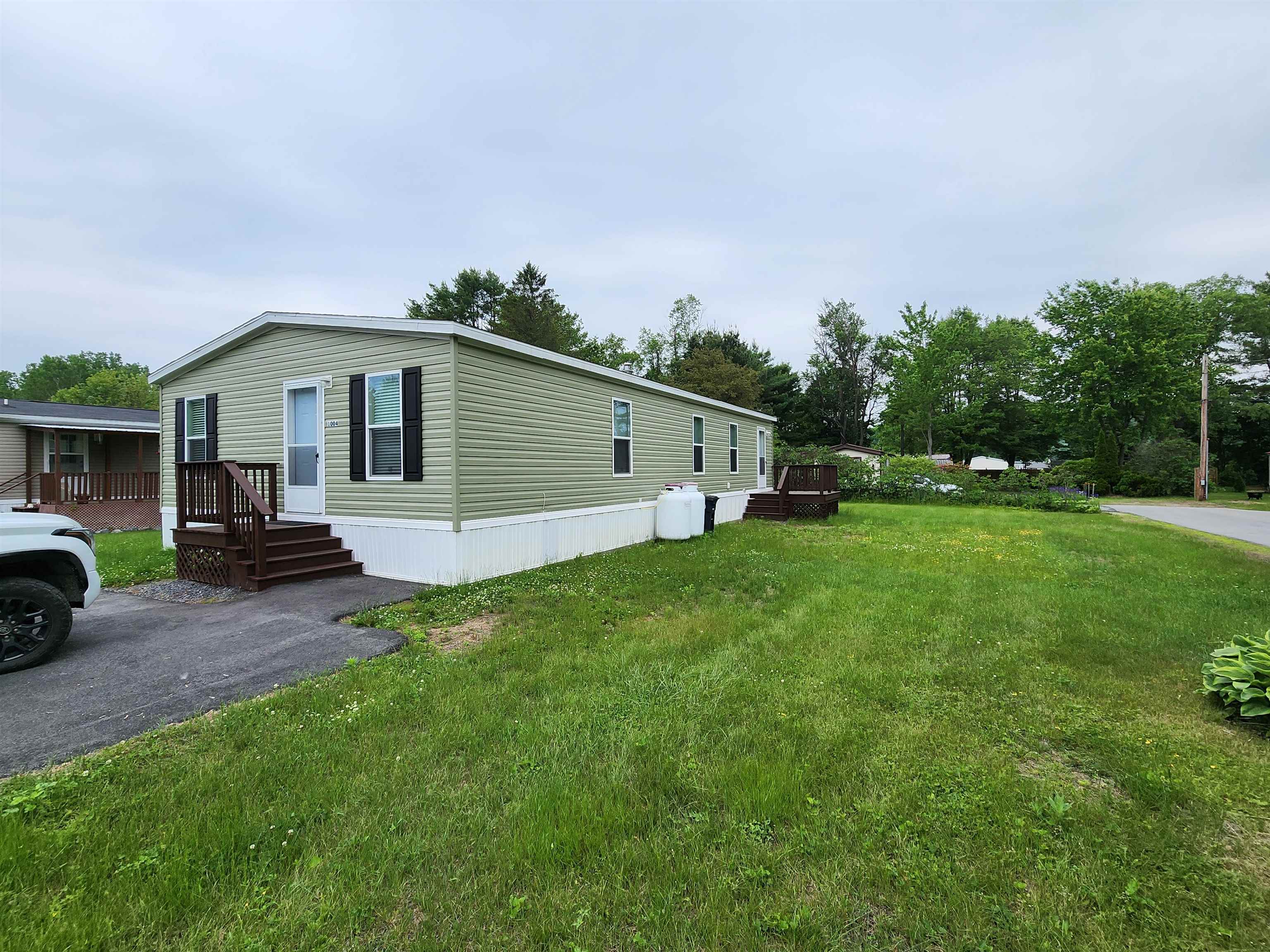 1004 Mountain View Avenue Property Photo 1