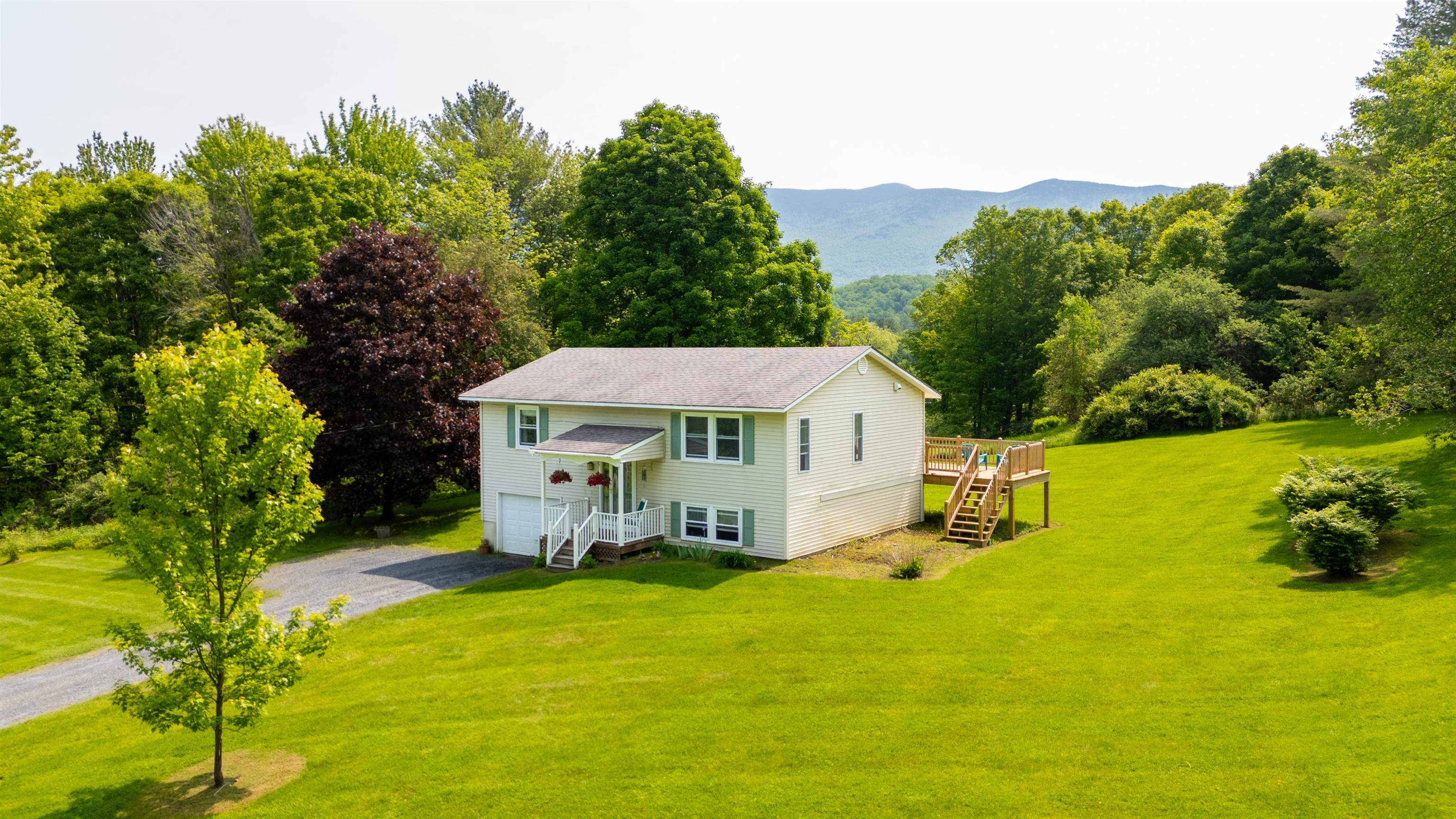 51 Vista Drive Property Photo 1