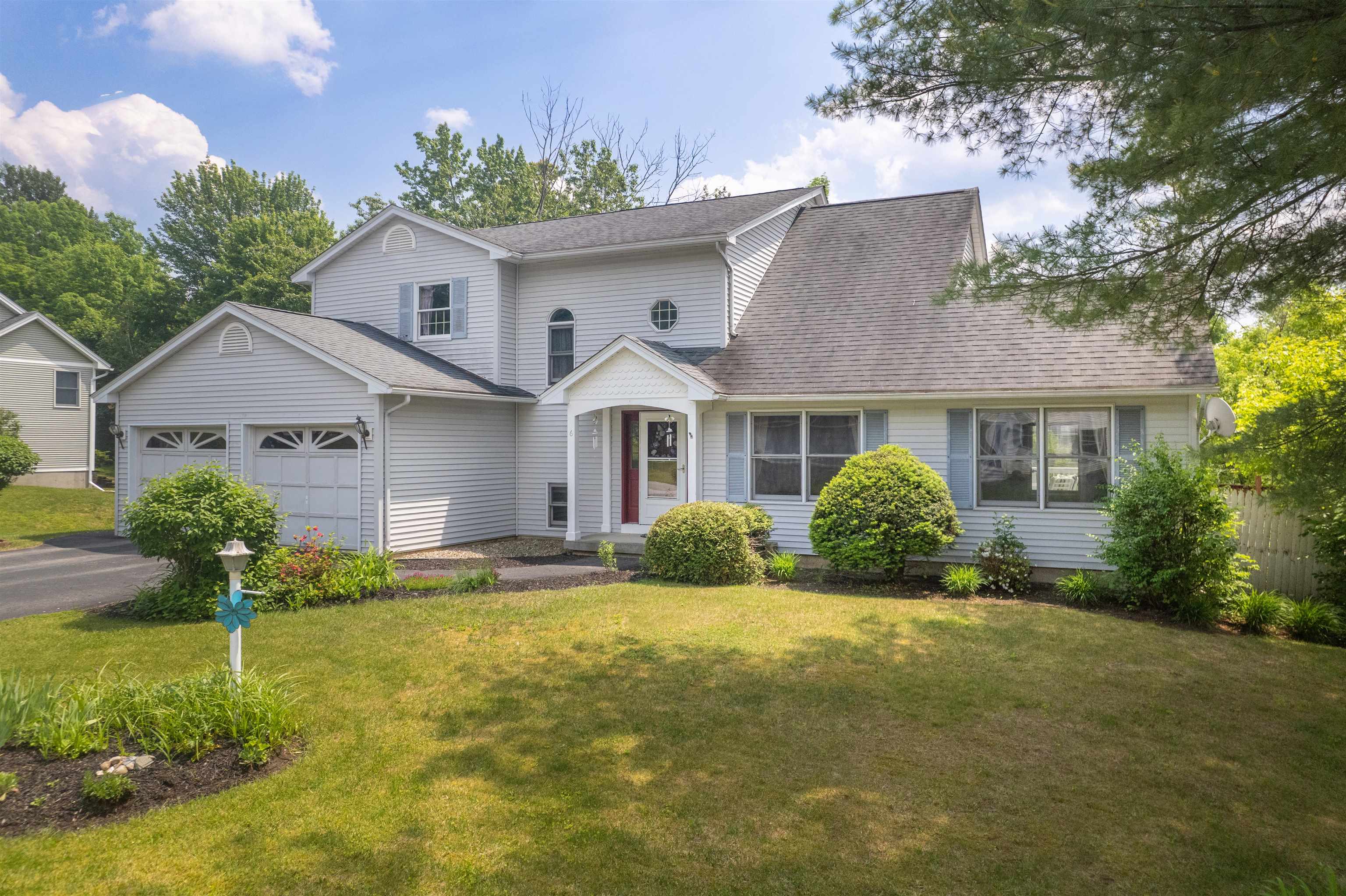 6 Moonbrook Drive Property Photo 1