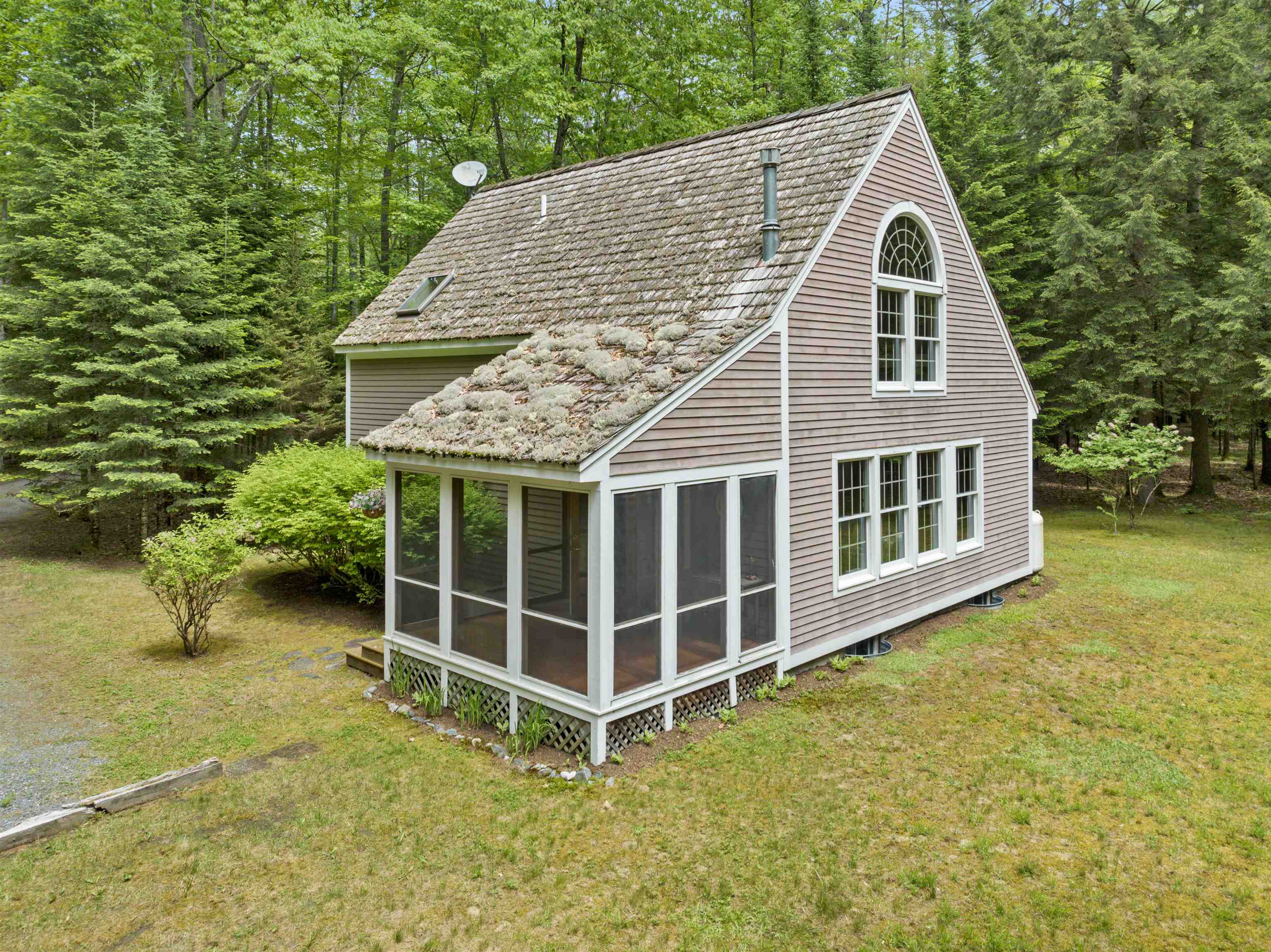 3945 Lower Waterford Road Property Photo
