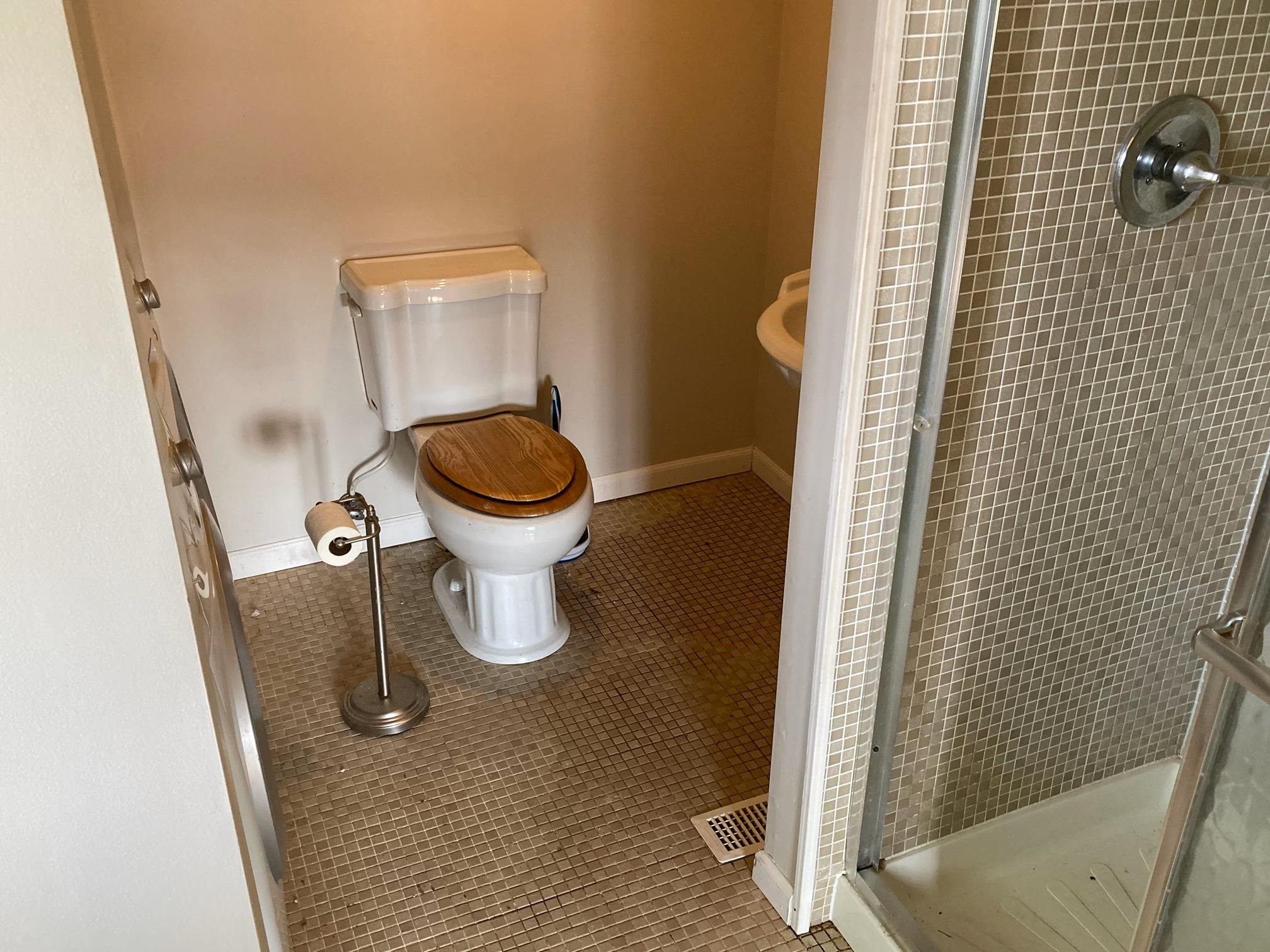 10 Riverfront Drive Property Photo 12