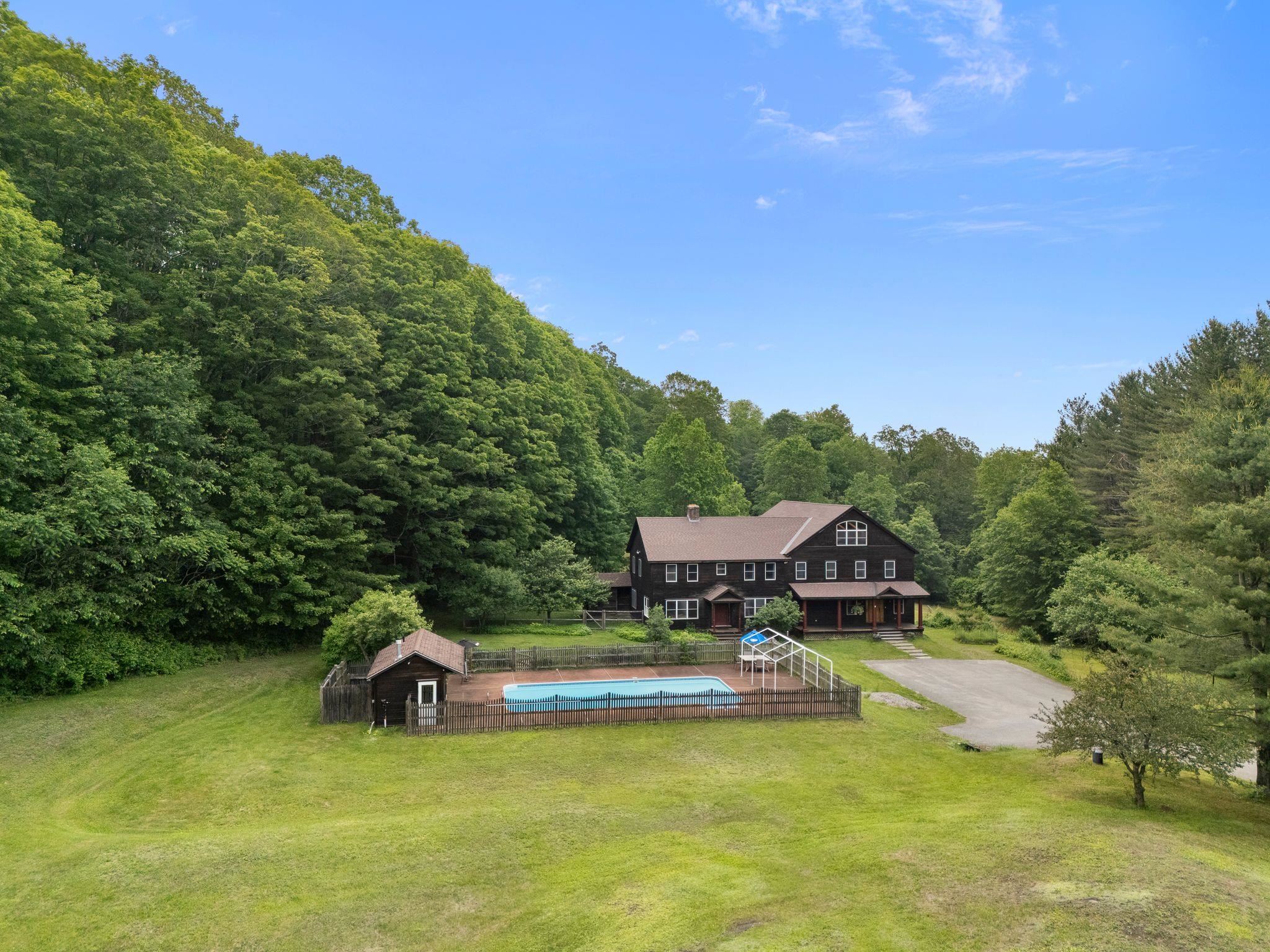 925 Hinesburg Road Property Photo 2