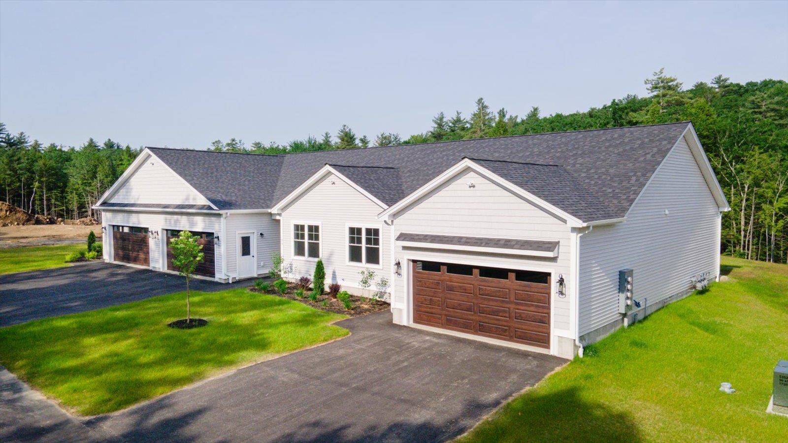 33 Willow Lane Property Photo 1