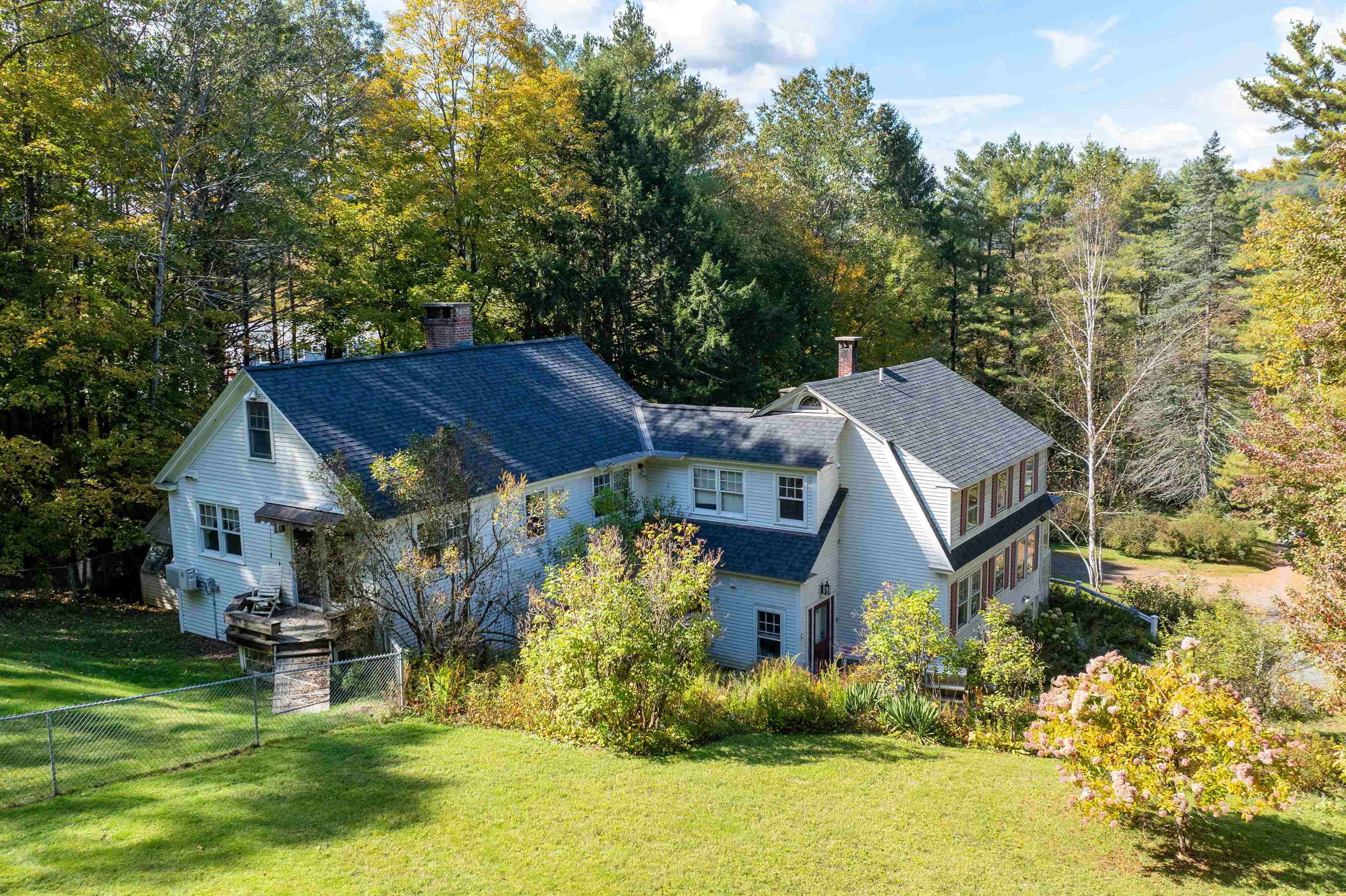 598 East Woodstock Road Property Photo 5